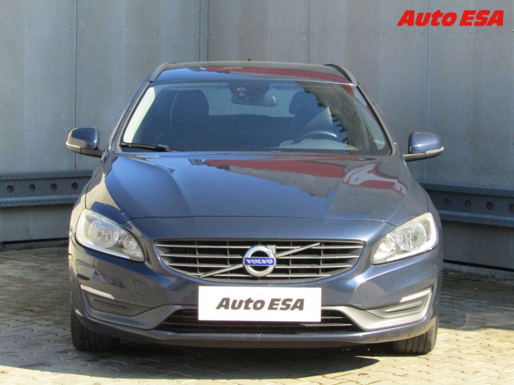 Volvo V60, 2.0 D,AC,TZ,park.asist - fotka 2