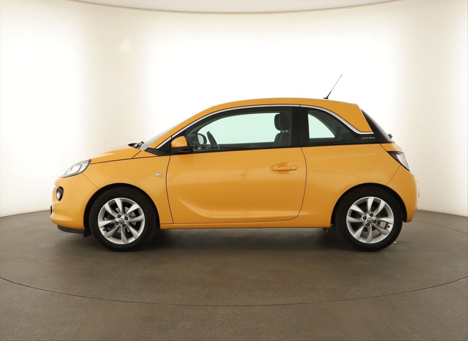 Opel Adam, 1.4, Klima, Tempomat, El. okna - fotka 3