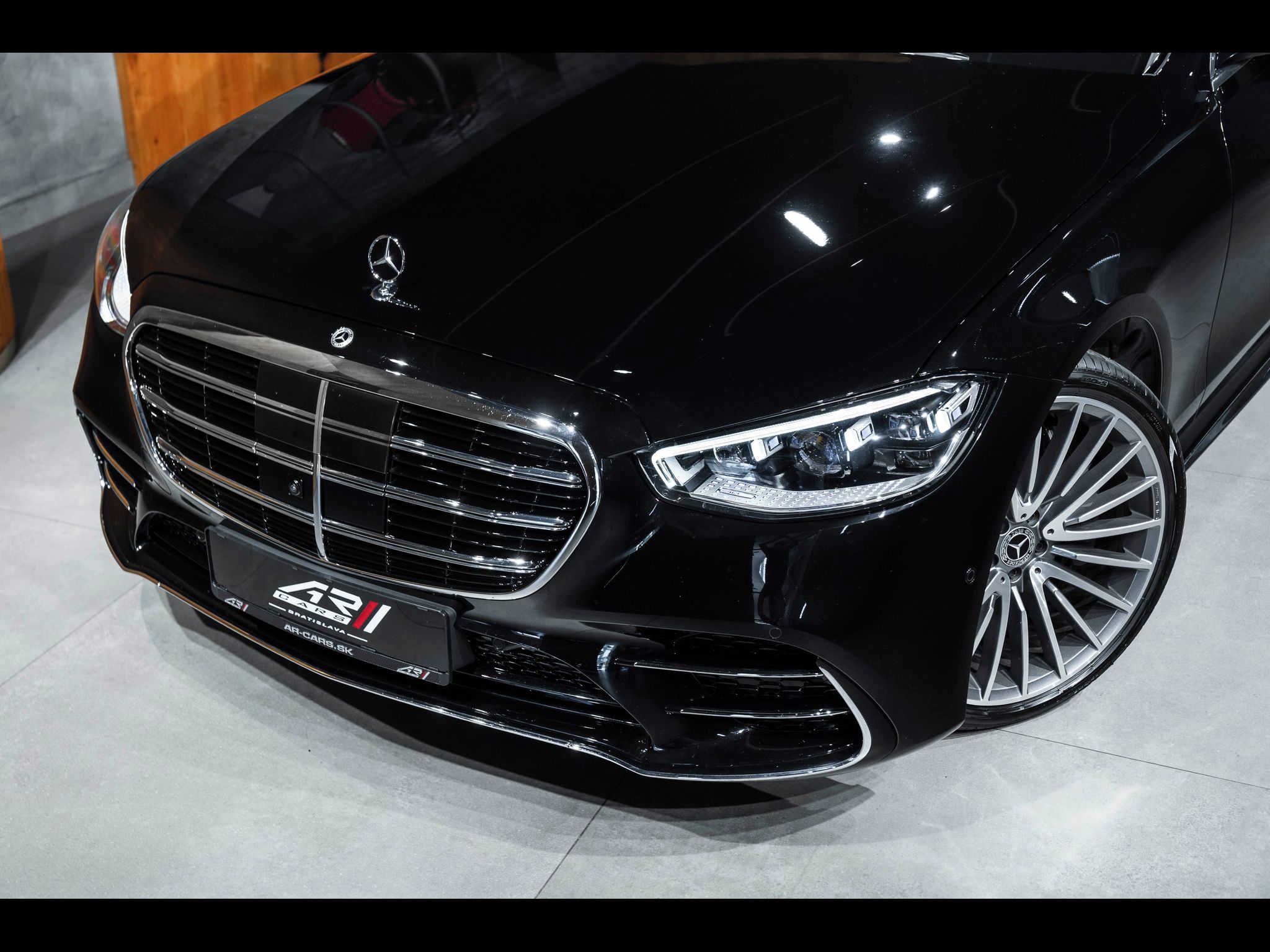 Mercedes-Benz Třídy S, d 4MATIC - fotka 4