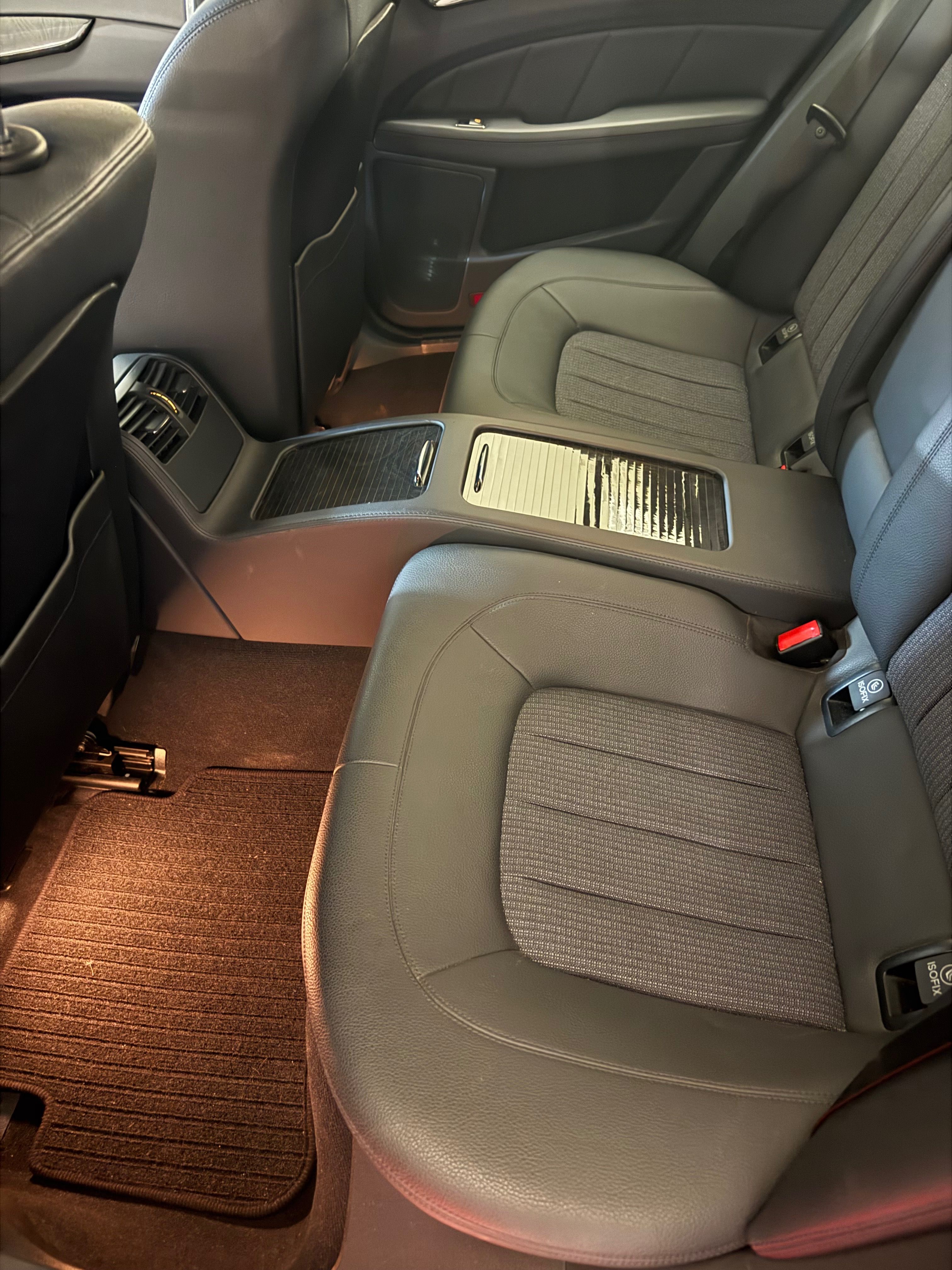 Mercedes-Benz CLS, 350CDI 195KW - fotka 6