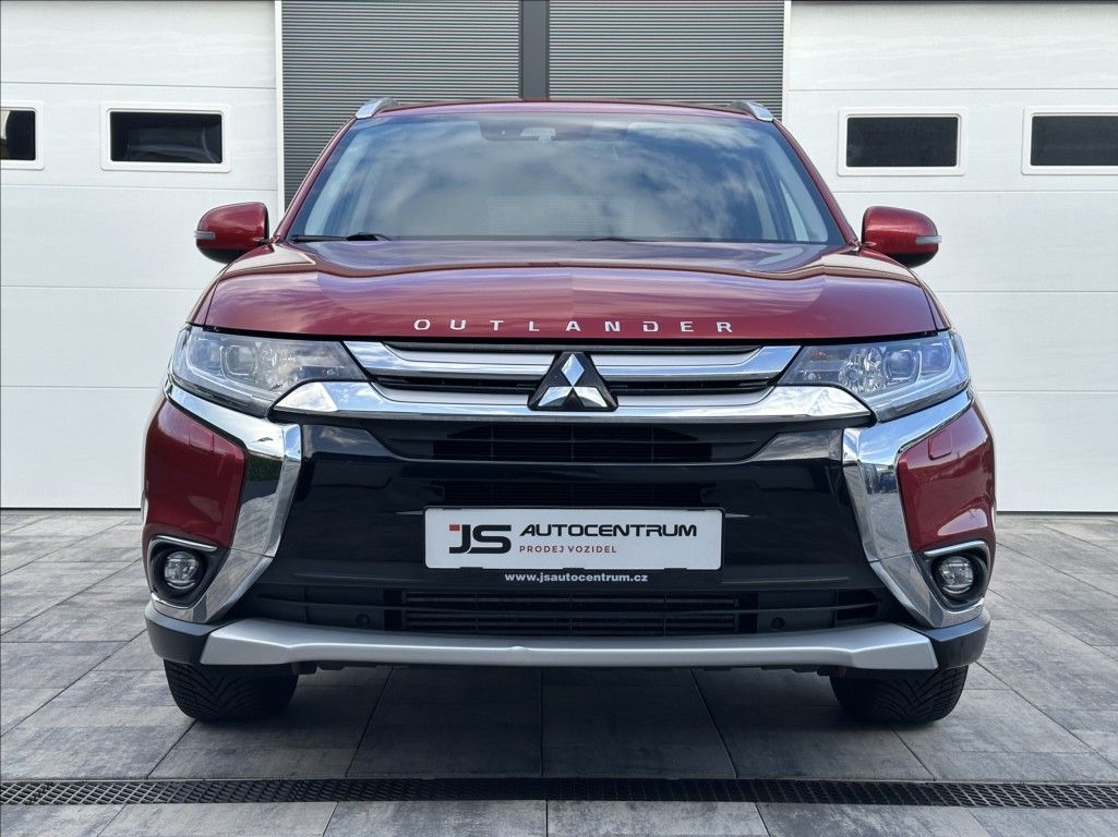 Mitsubishi Outlander, 2,2DI-D 150PS  Intense+ -7 4x4 - fotka 4