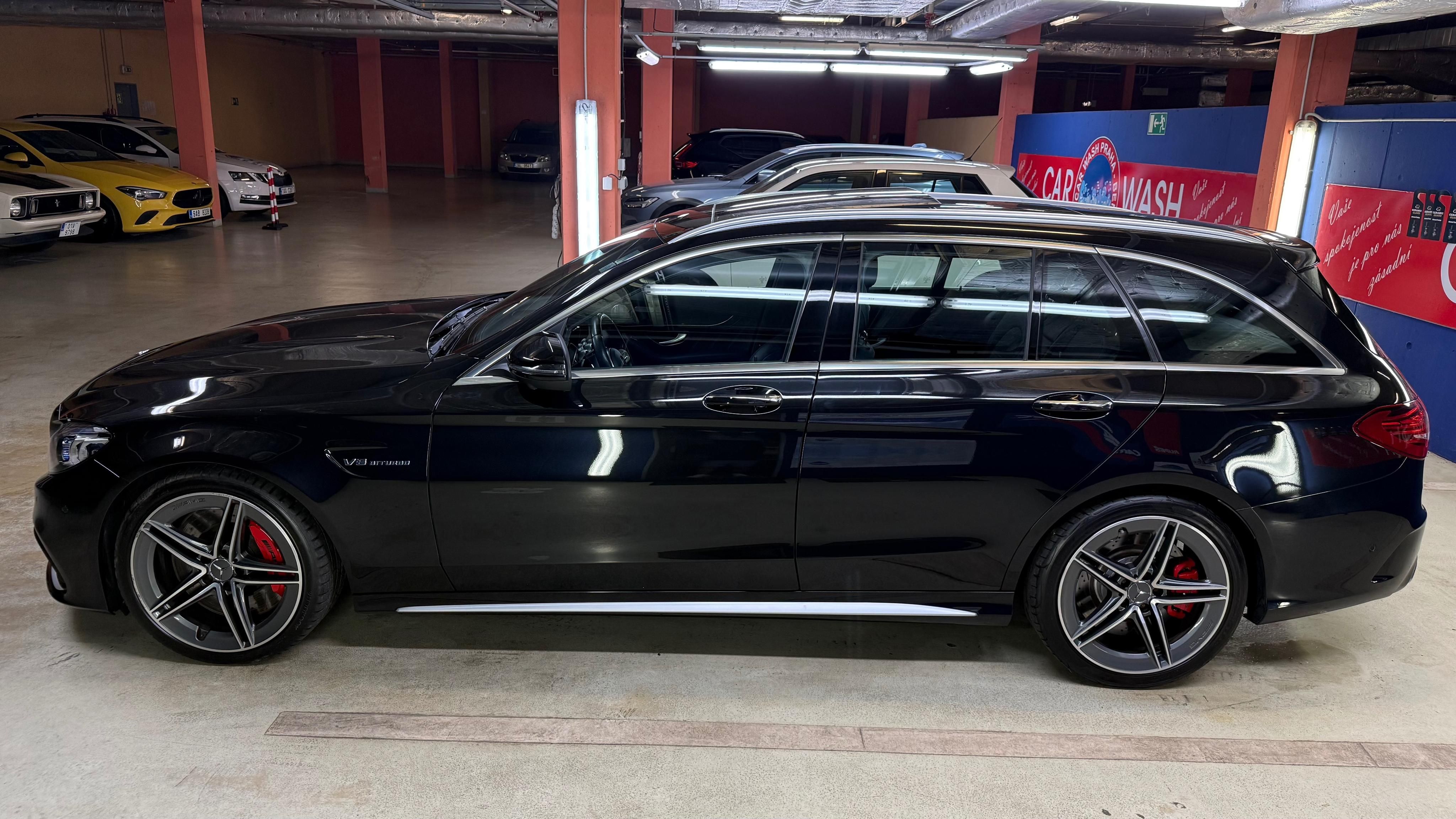 Mercedes-Benz Třídy C, Mercedes-AMG C 63 S 4.0 V8 - fotka 6