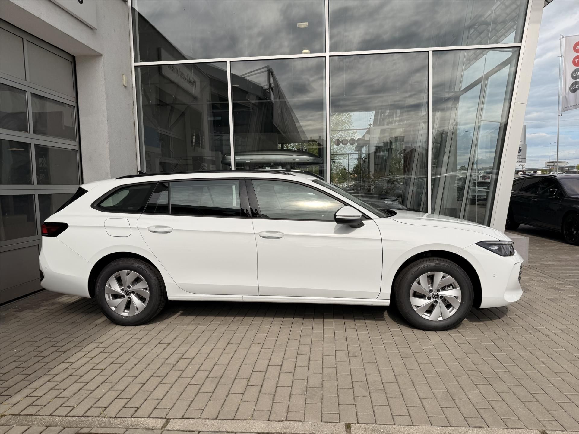 Volkswagen Passat, 1,5 eTSI 110 kW mHEV - fotka 4
