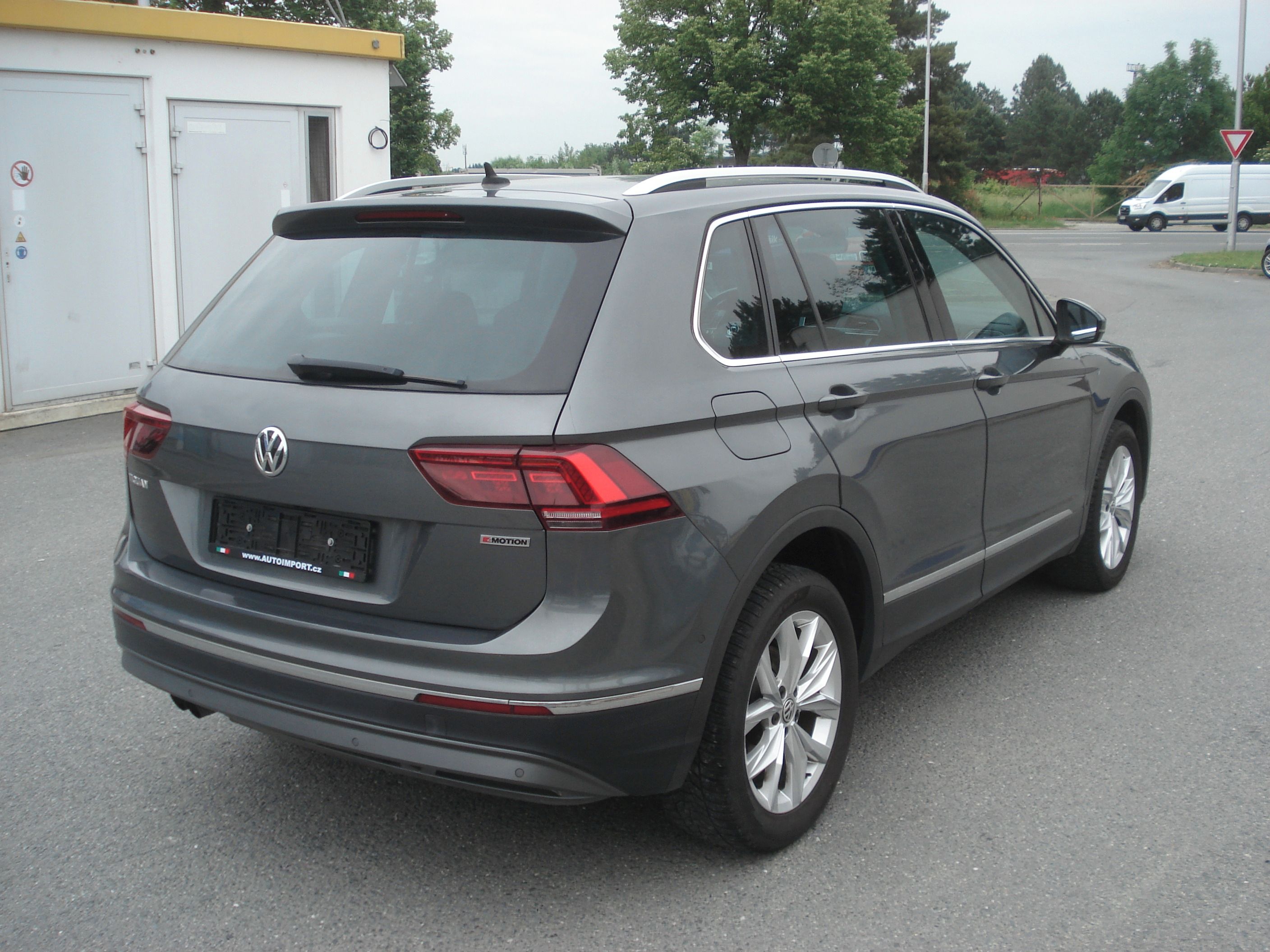 Volkswagen Tiguan, 2.0 TDi 4x4 DSG HIGHLINE - fotka 5