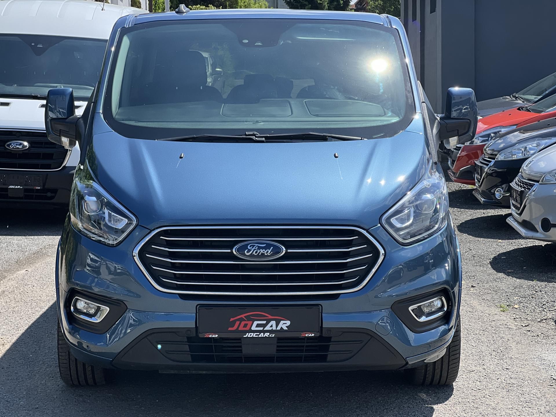 Ford Tourneo Custom, 2.0TDCi 8MÍST AUTOMAT odp.DPH - fotka 2