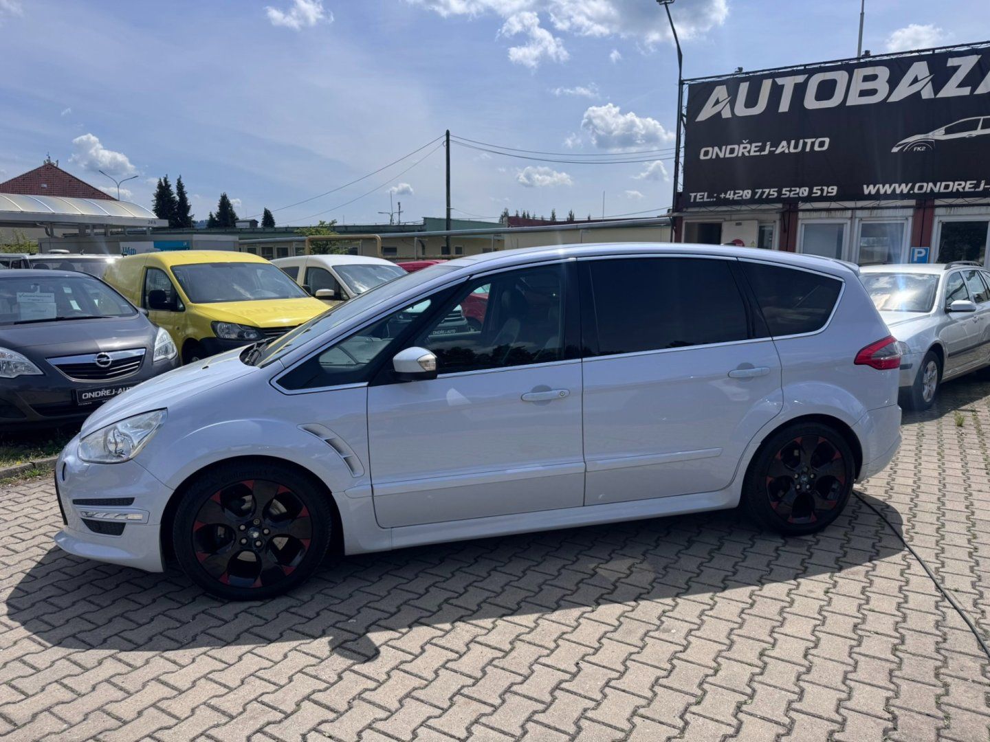 Ford S-MAX, 2,0i 176 KW MANUÁL TITÁNIUM S - fotka 3