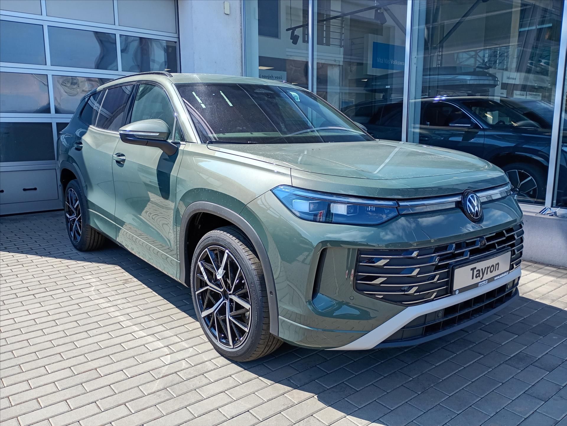 Volkswagen Tayron, 1,5 TSI 150kW eHybrid  Eleganc - fotka 3