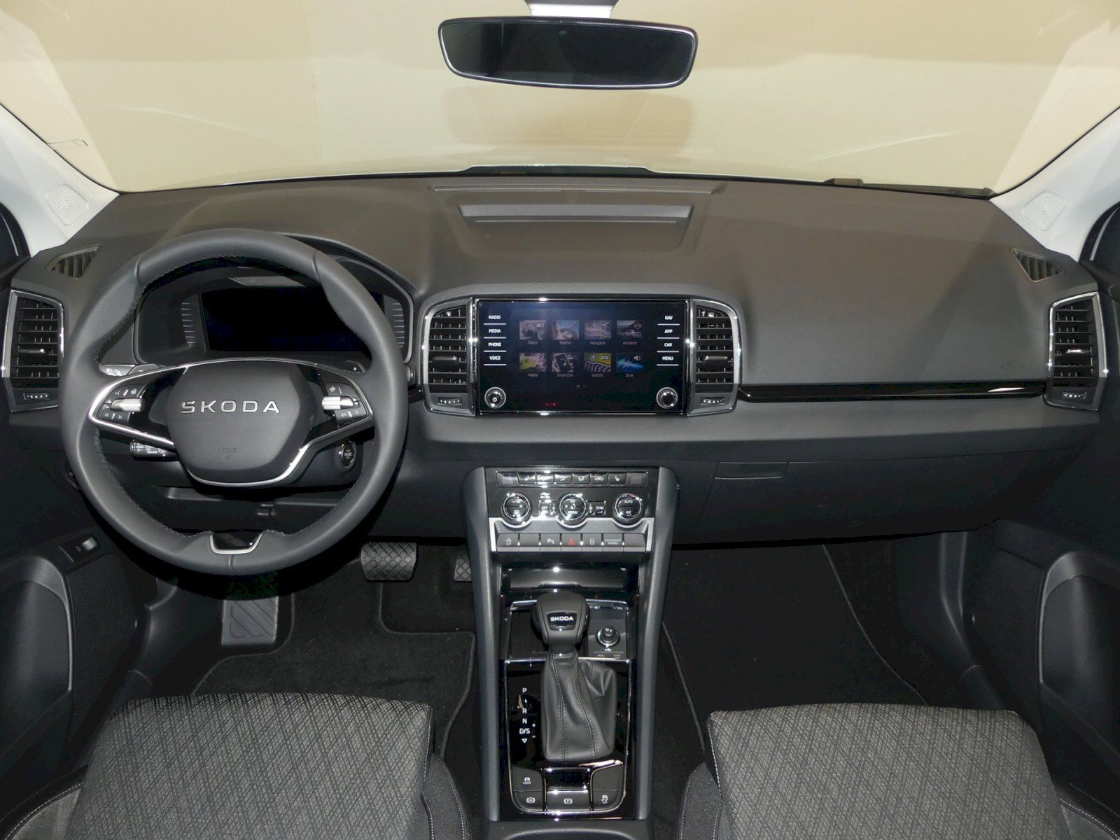 Škoda Karoq, Top Selection DSG 1.5TSI 110kW - fotka 5