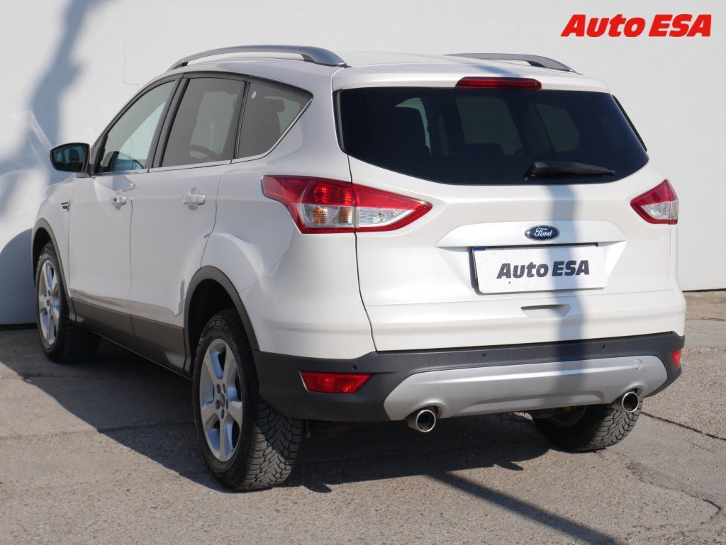 Ford Kuga, 2.0 TDCi 4x4,AT,xenon - fotka 4