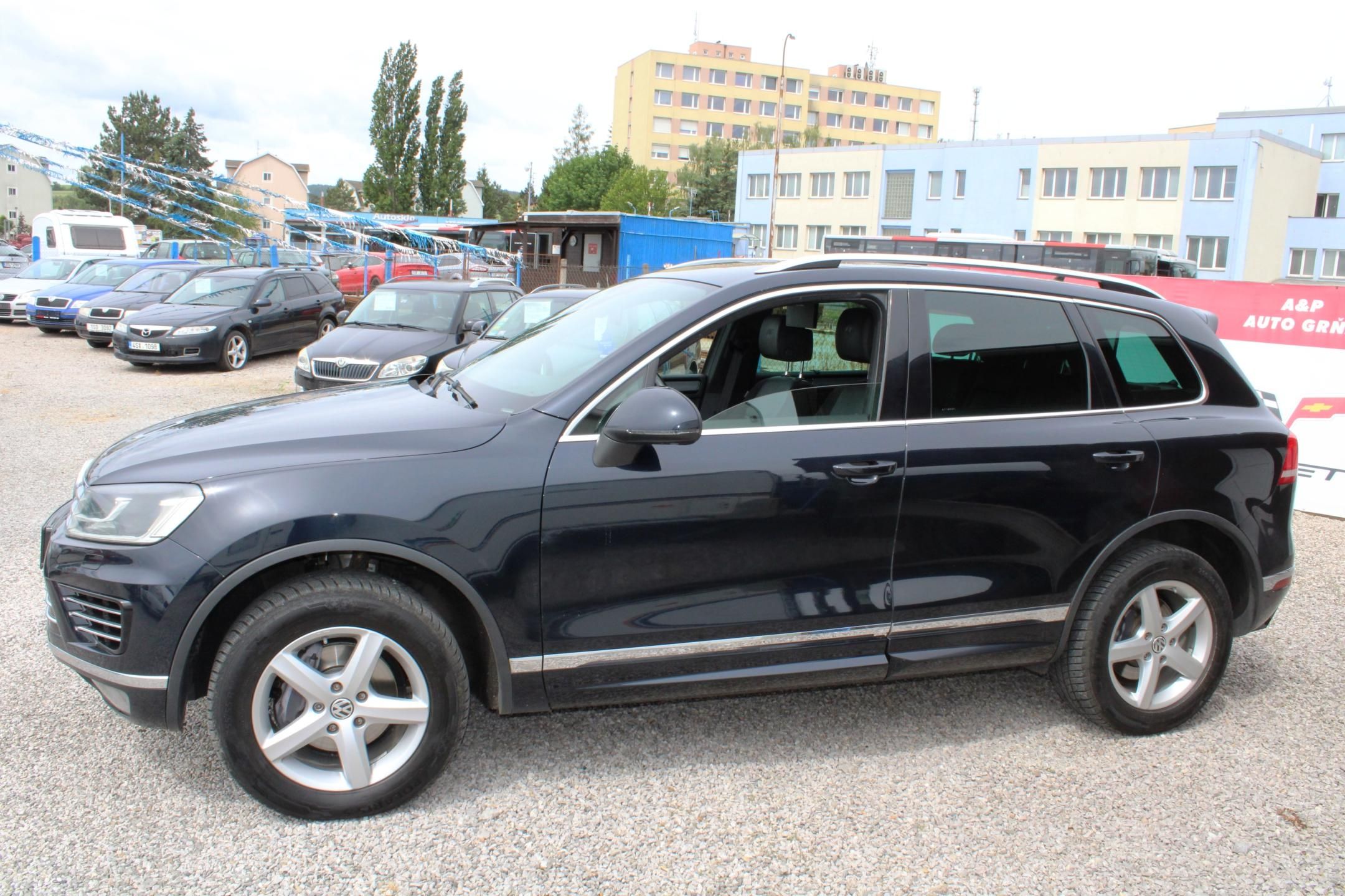Volkswagen Touareg, 3,0TDI R LINE KŮŽE NAVI XENON - fotka 4