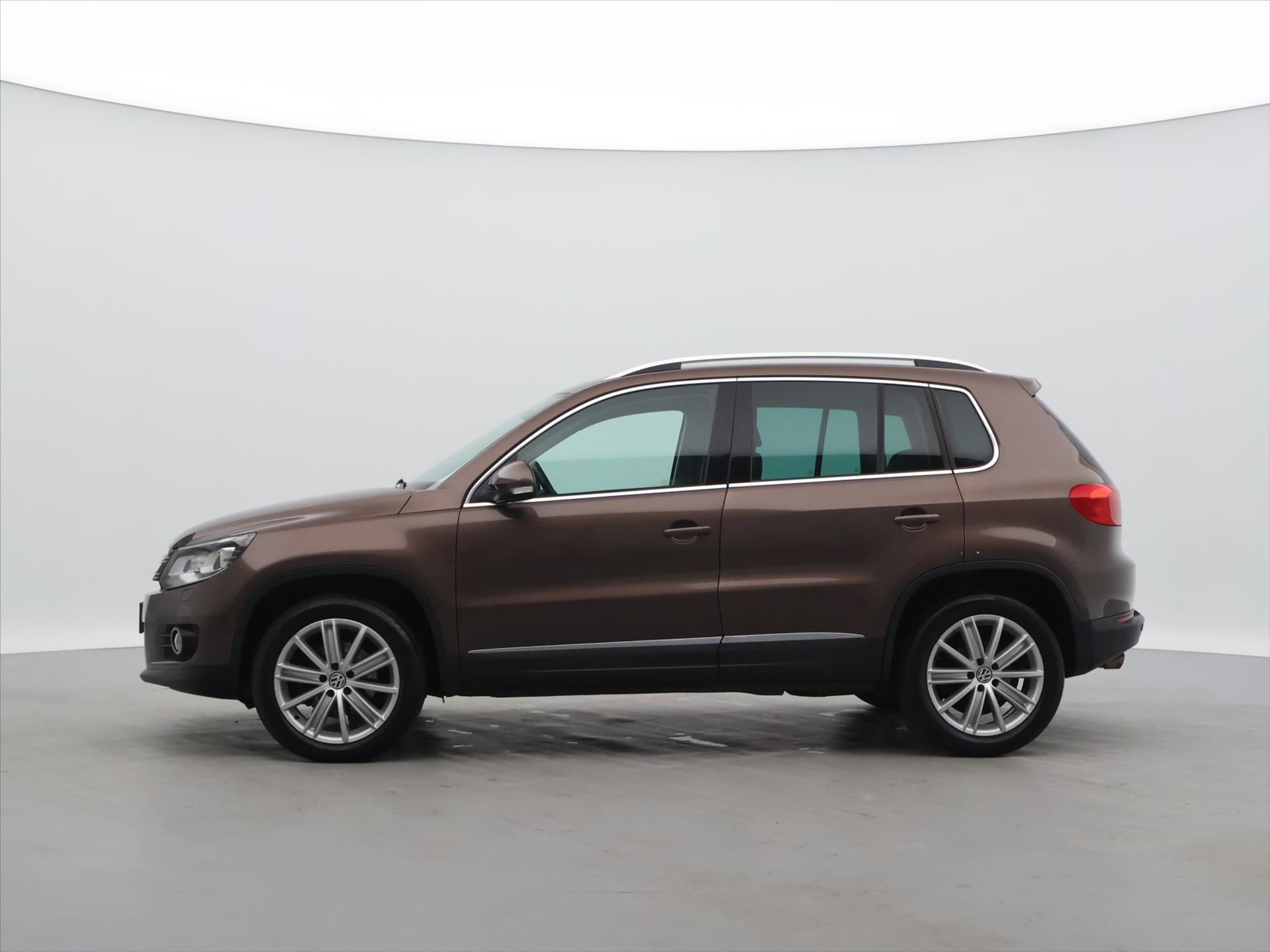 Volkswagen Tiguan, 2,0 TDI 103kW 4Motion Xenon - fotka 4