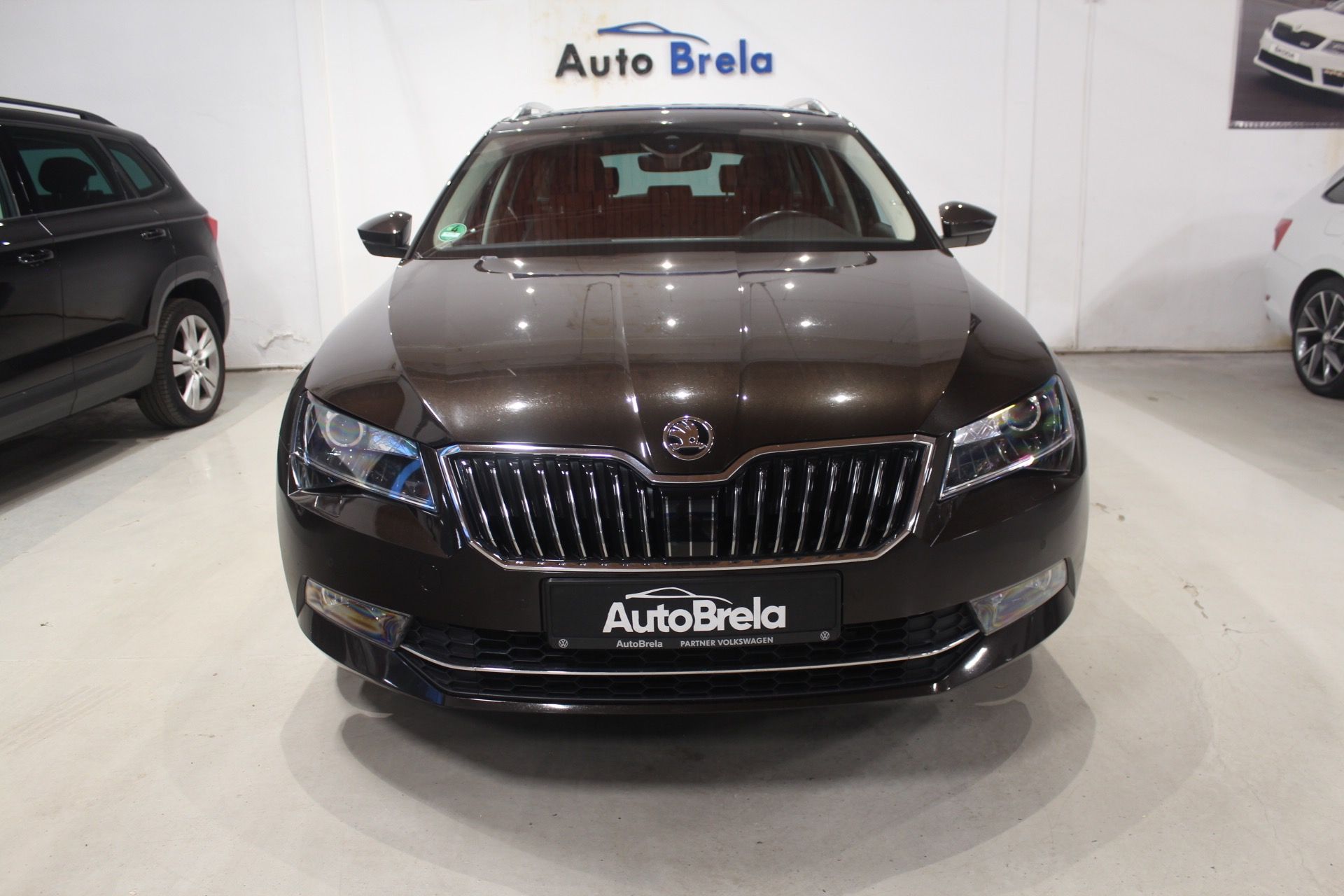 Škoda Superb, 2.0TDI DSG 4x4 L&K LED Tažné z - fotka 4