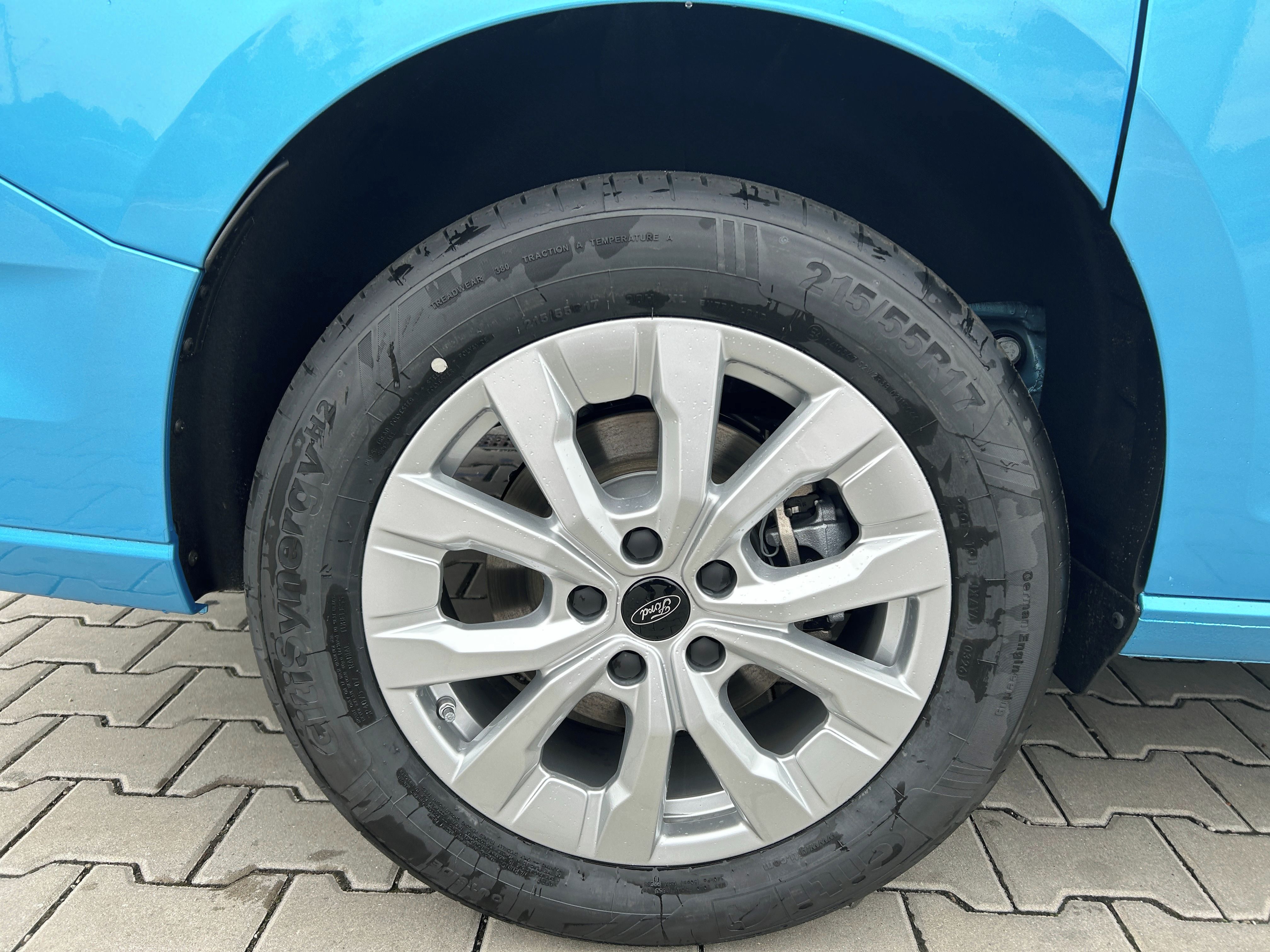 Ford Tourneo Connect, 1.5 Ecoboost 85kW AT Titanium - fotka 4