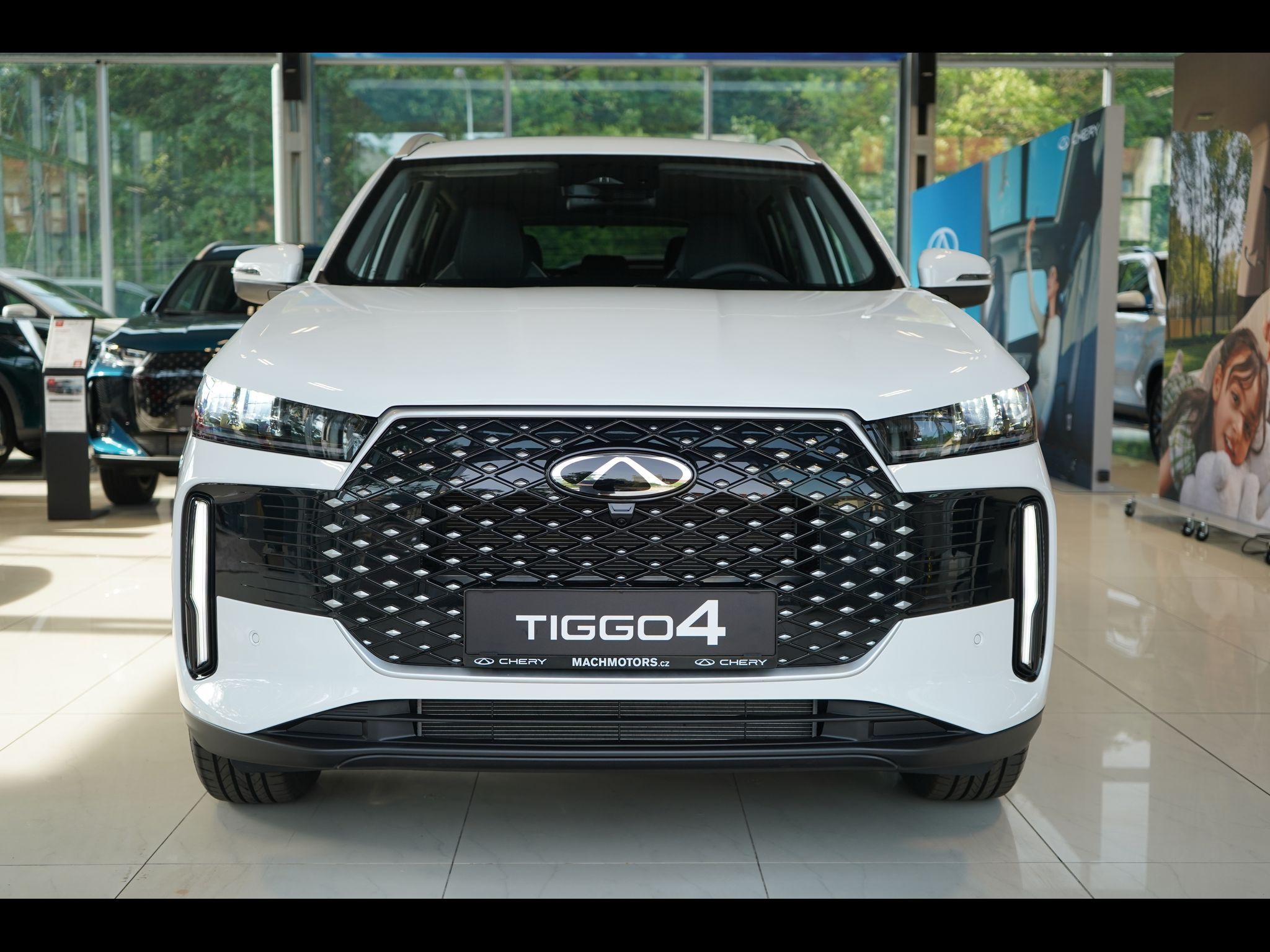 Chery Tiggo 4 HEV, UNIQUE 1.5 IDHE HEV - fotka 2