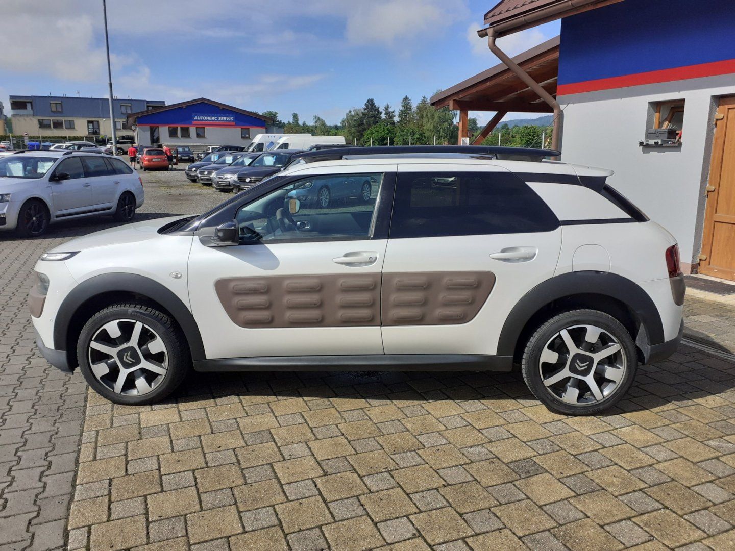 Citroën C4 Cactus, 1.2 PT  KAMERA  ČR - fotka 6