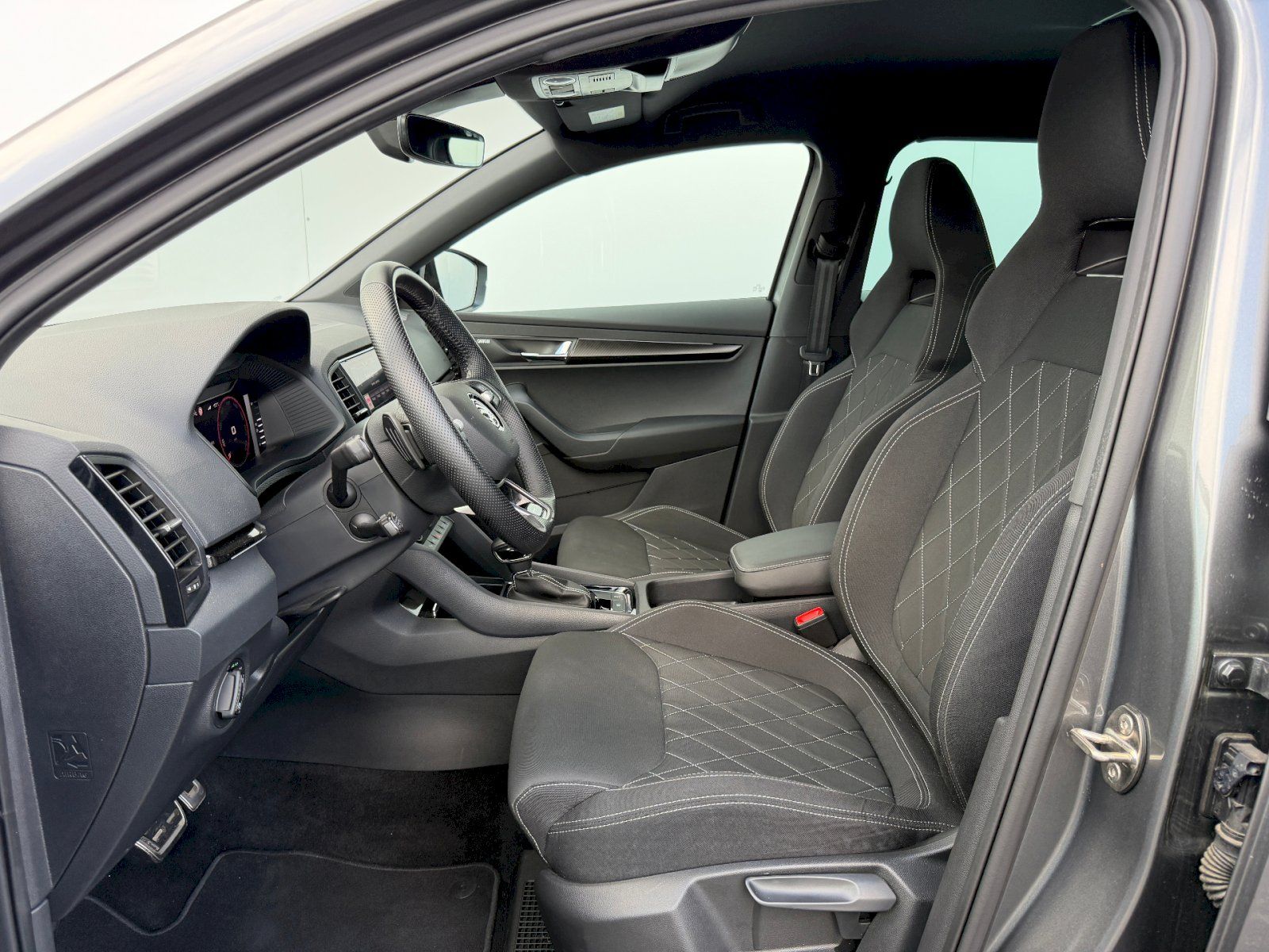 Škoda Karoq, 2.0 TDI 110kW 4x4 SportLine DS - fotka 5
