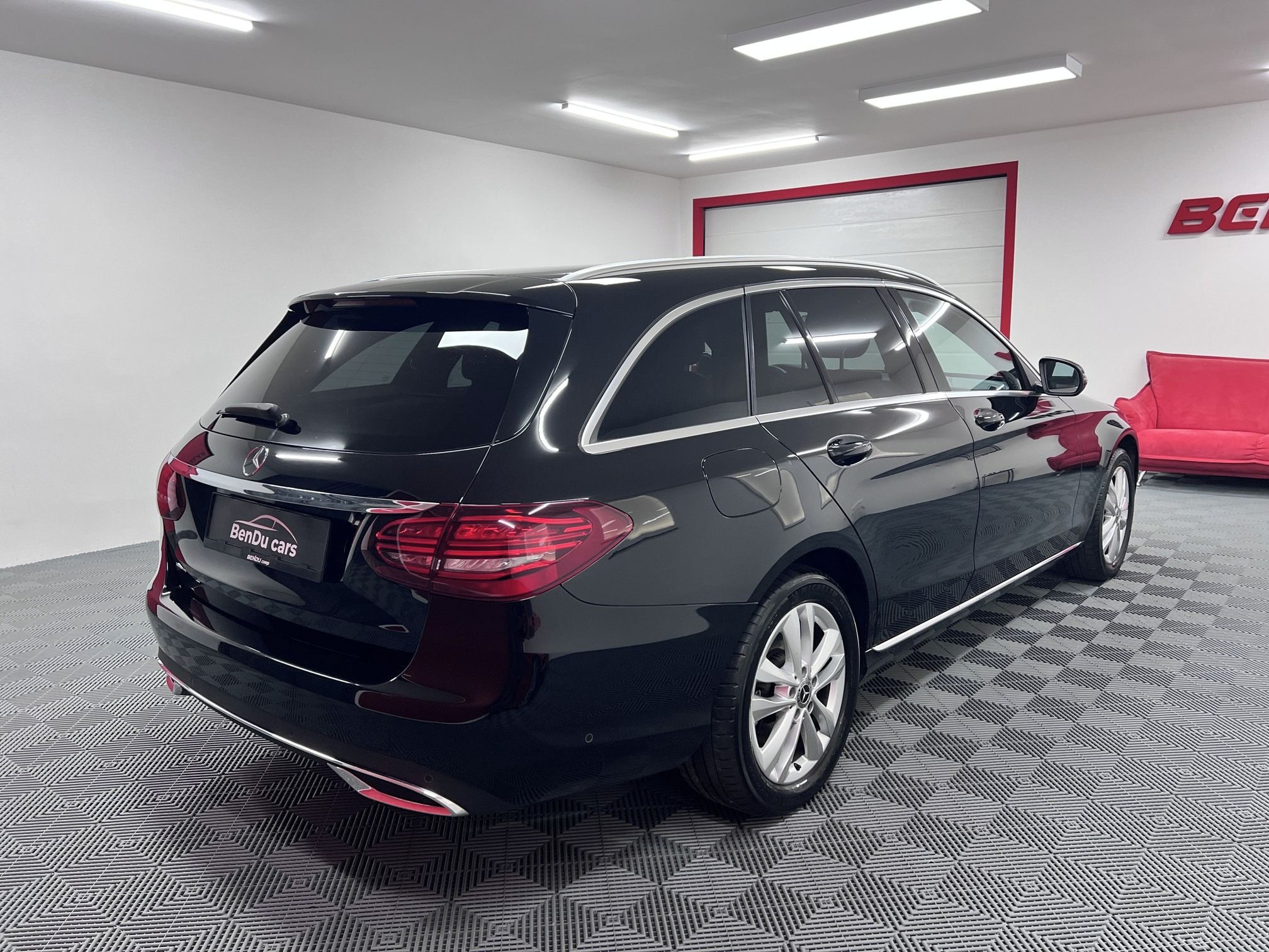 Mercedes-Benz Třídy C, 220d 143 kW 4-Matic Servis - fotka 4
