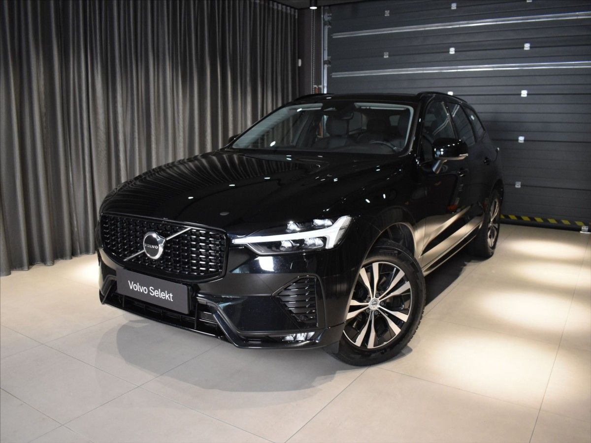 Volvo XC60, 2,0 B4 AWD PLUS tažné,Bezklíč