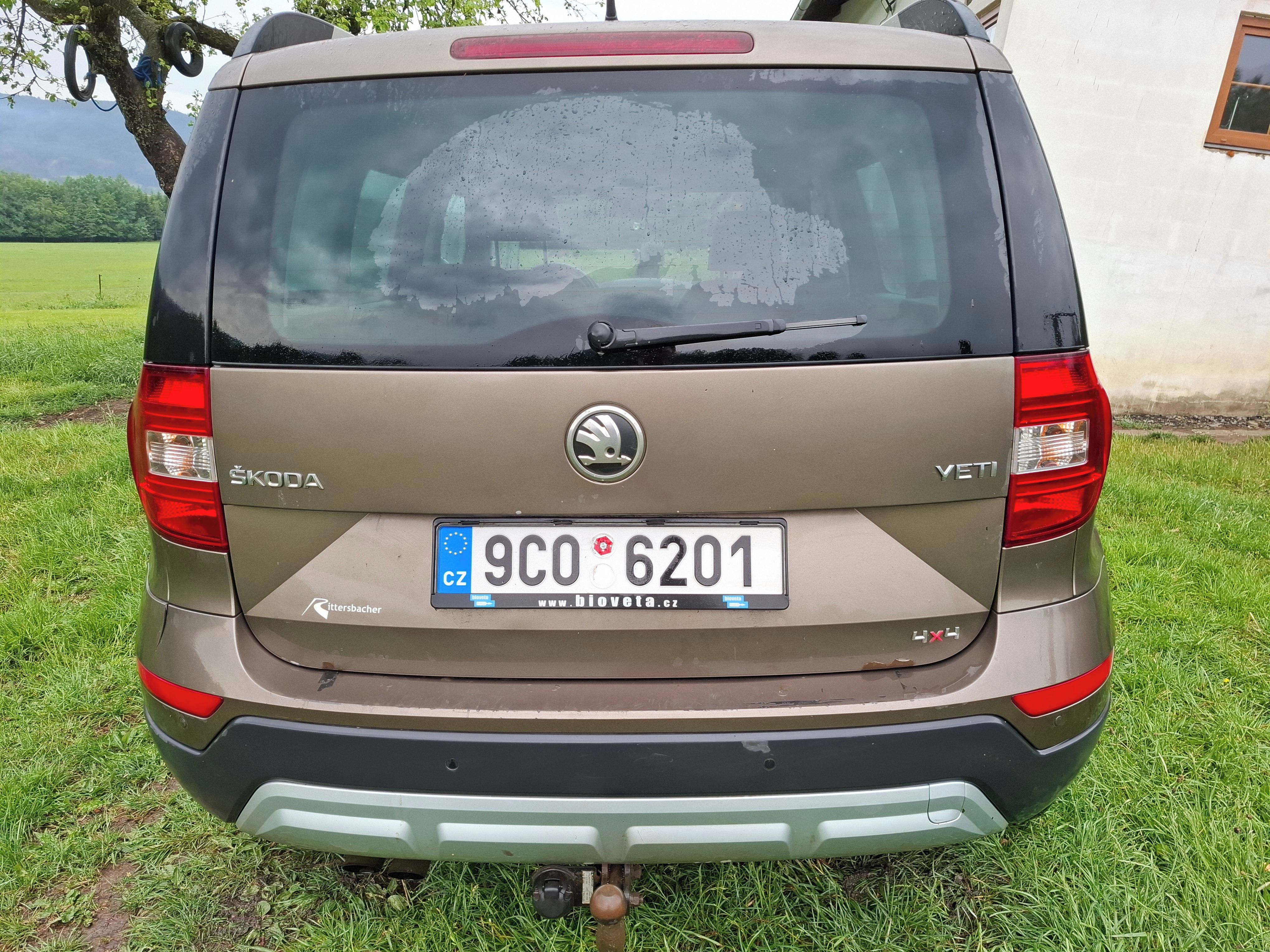 Škoda Yeti, 2.0 tdi, 103 kw, 4x4 DSG - fotka 3