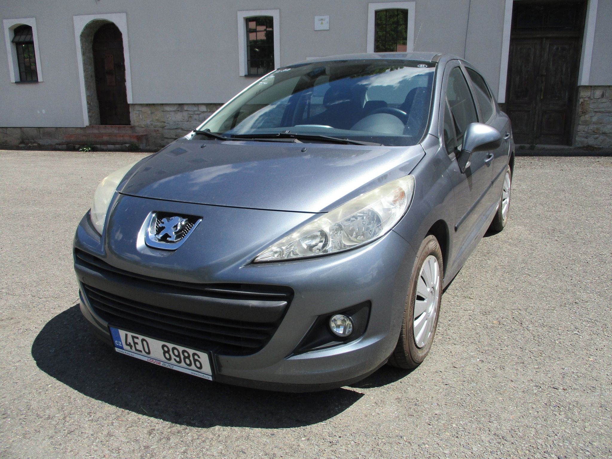 Peugeot 207, 1.4 i - po servise