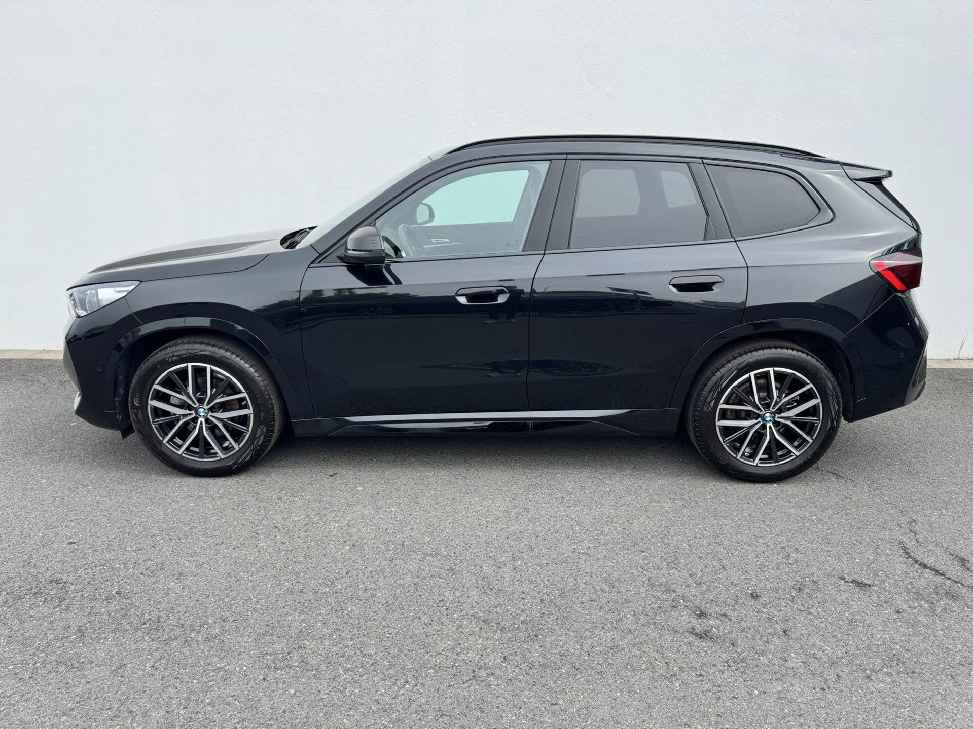 BMW X1, X1 sDrive18i Mpaket - fotka 3