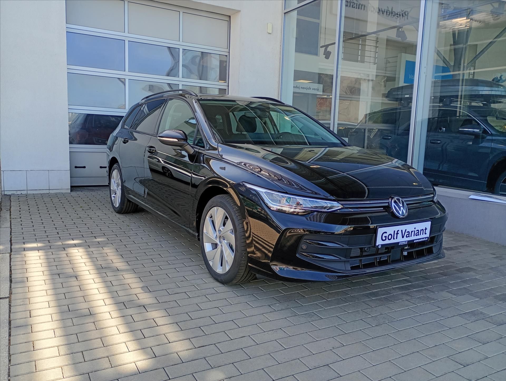 Volkswagen Golf Variant, 1,5 eTSI 7DSG mHEV  People - fotka 3