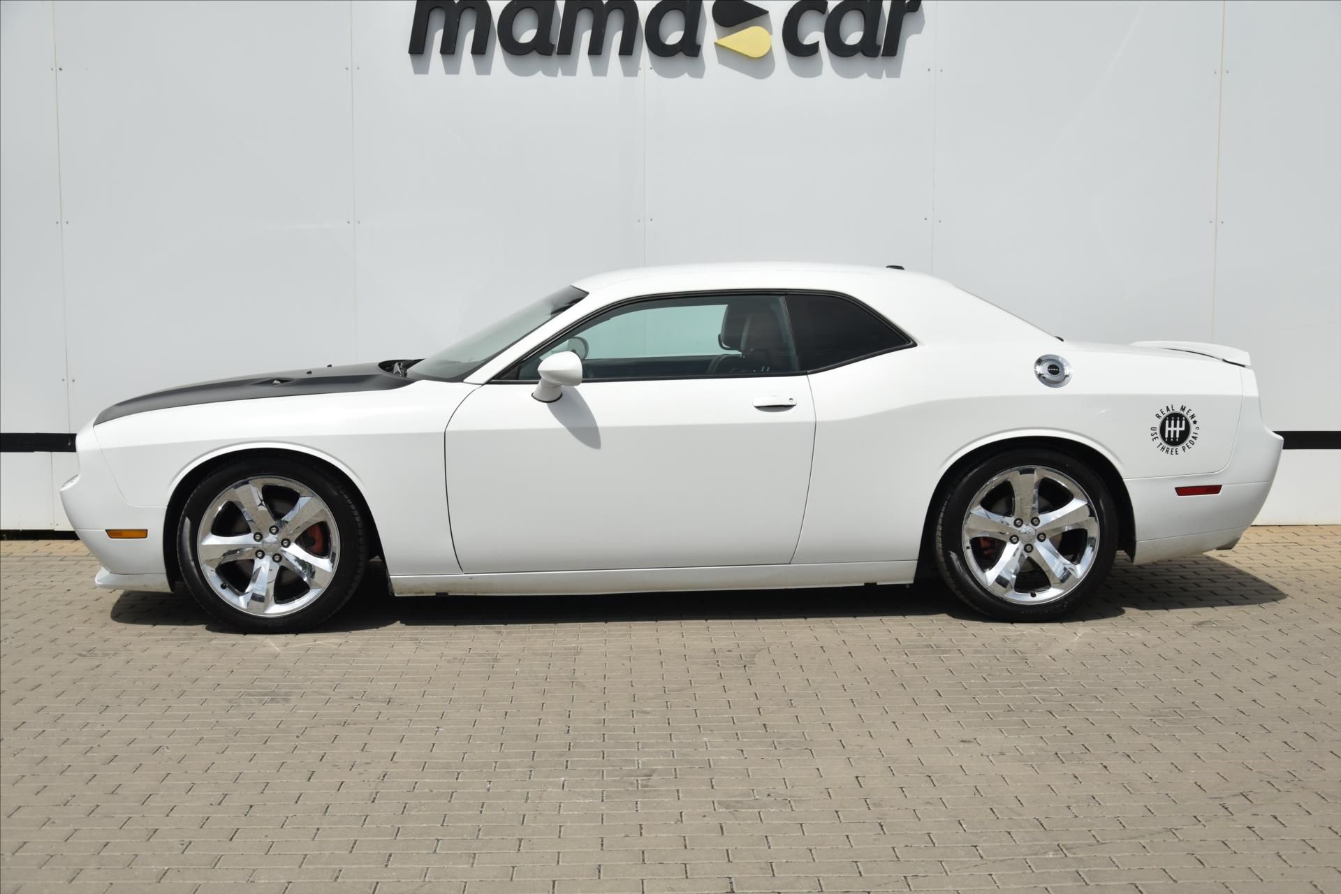 Dodge Challenger, 5.7 HEMI 280kW KŮŽE - fotka 4