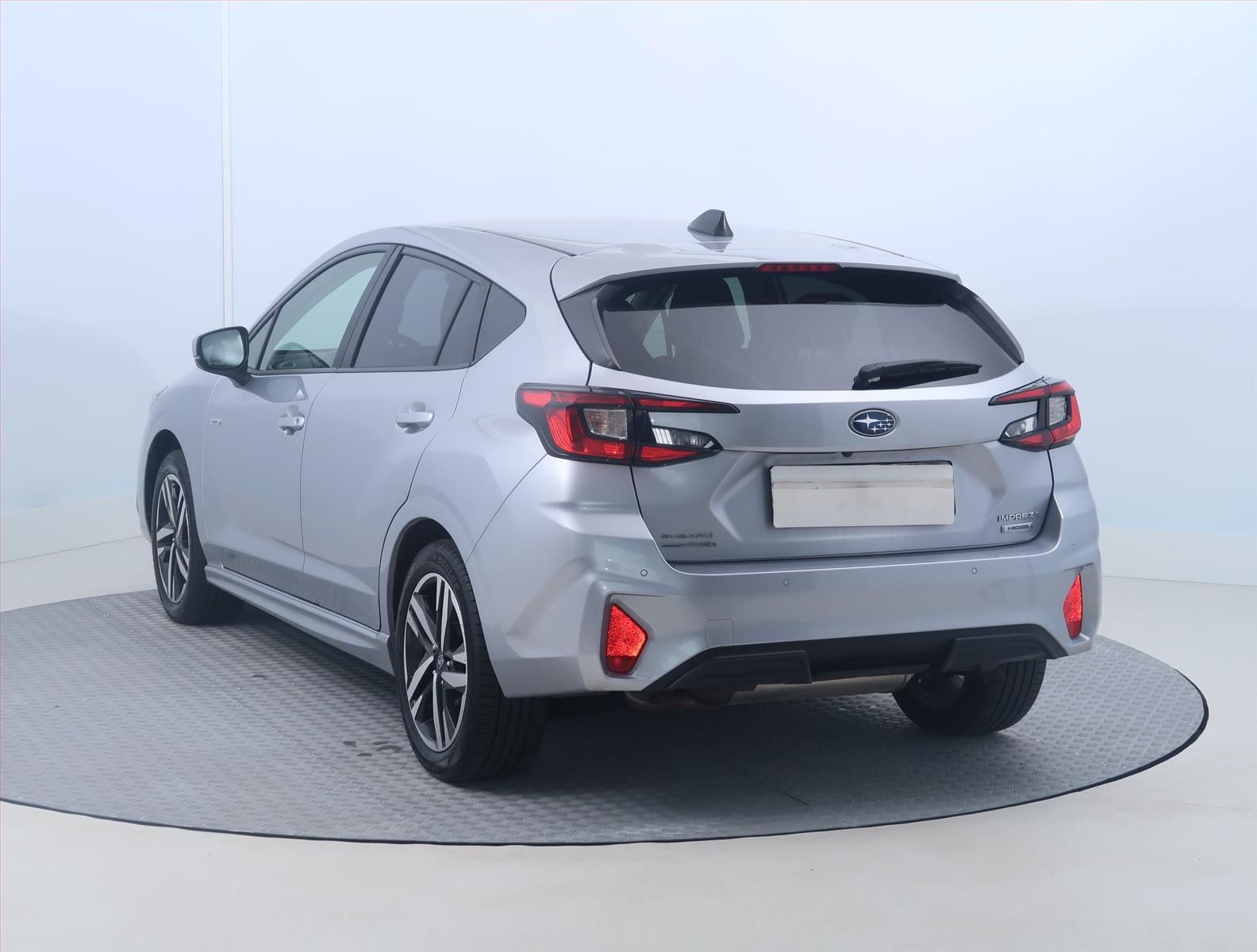 Subaru Impreza, 2.0 e-Boxer, Záruka, 4X4 - fotka 4