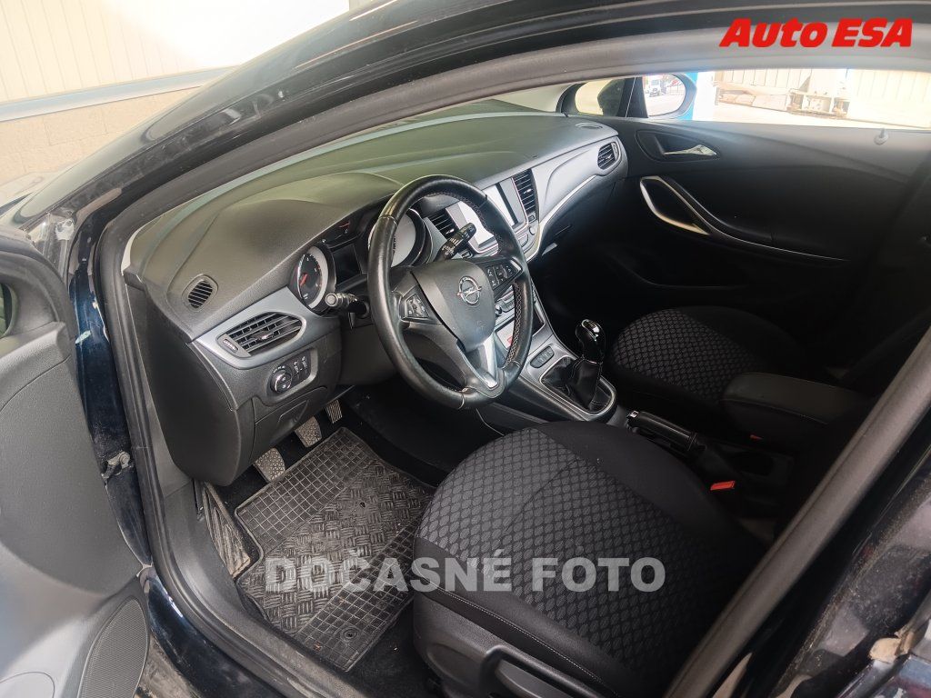 Opel Astra, 1.6 CDTi - fotka 3
