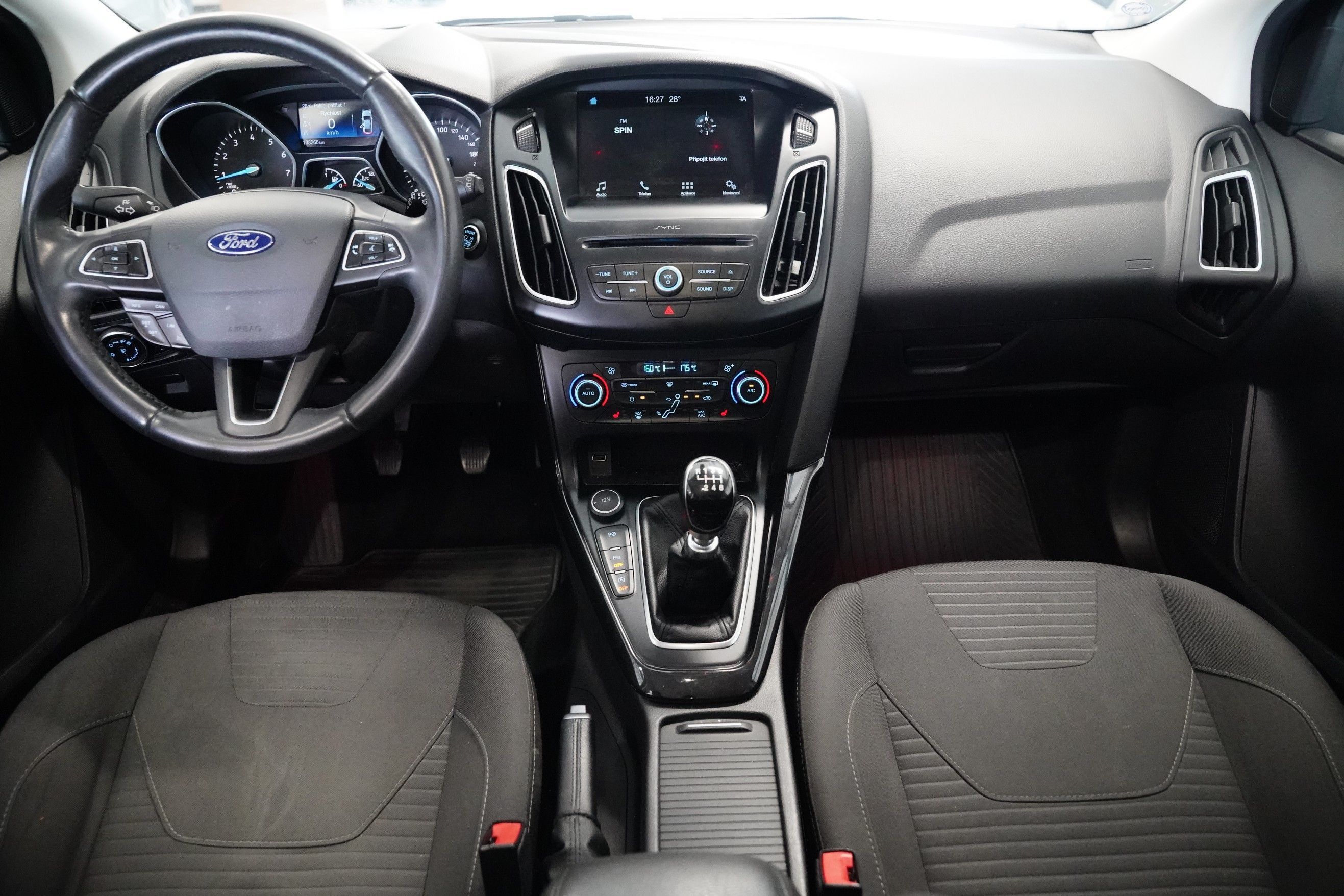 Ford Focus, 1.0 Ecoboost 92kW - fotka 5