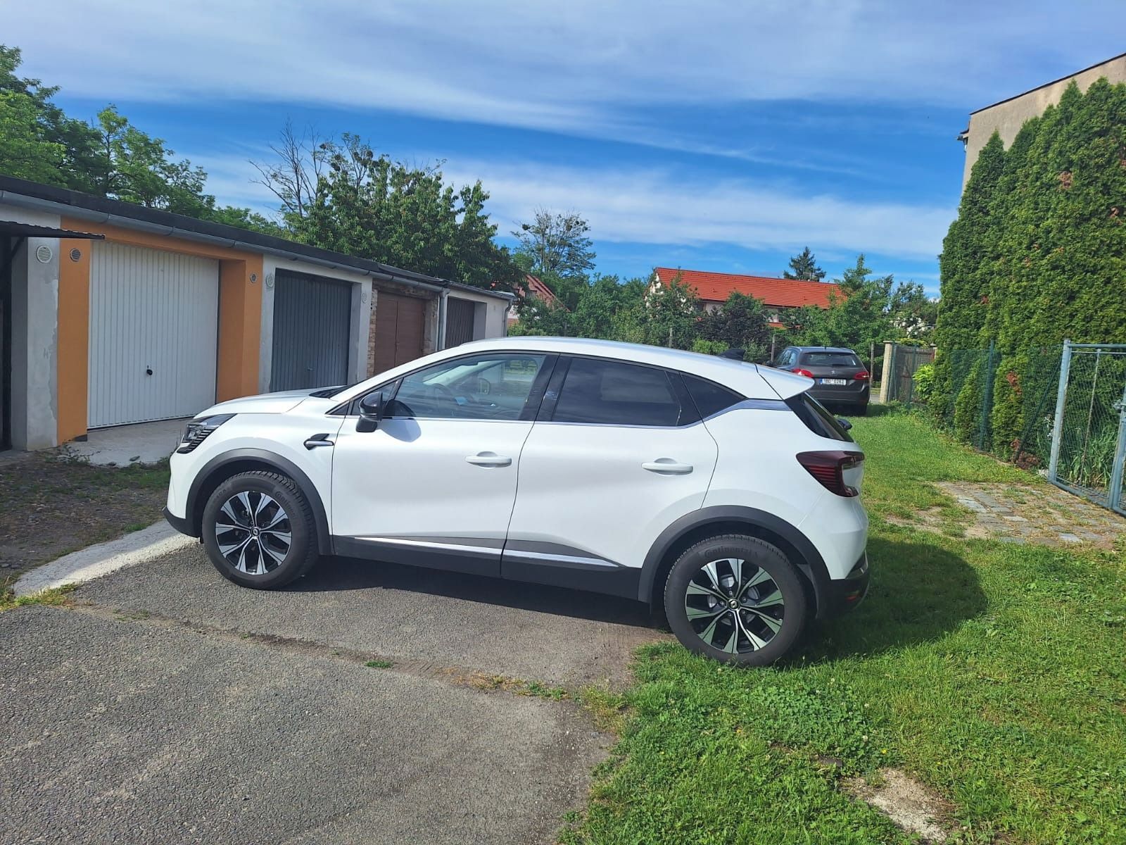 Renault Captur, 1.3 TCE servisní knížka - fotka 2