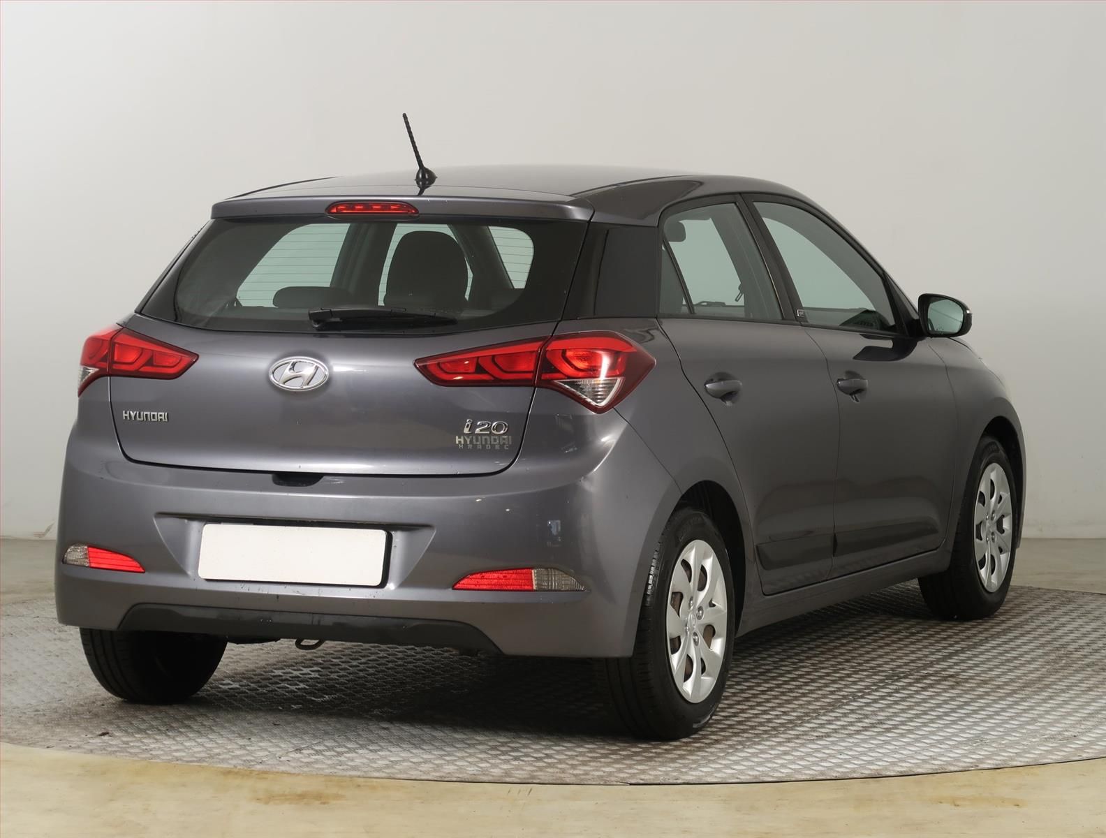 Hyundai i20, 1.2, Serv.kniha, Klima - fotka 5