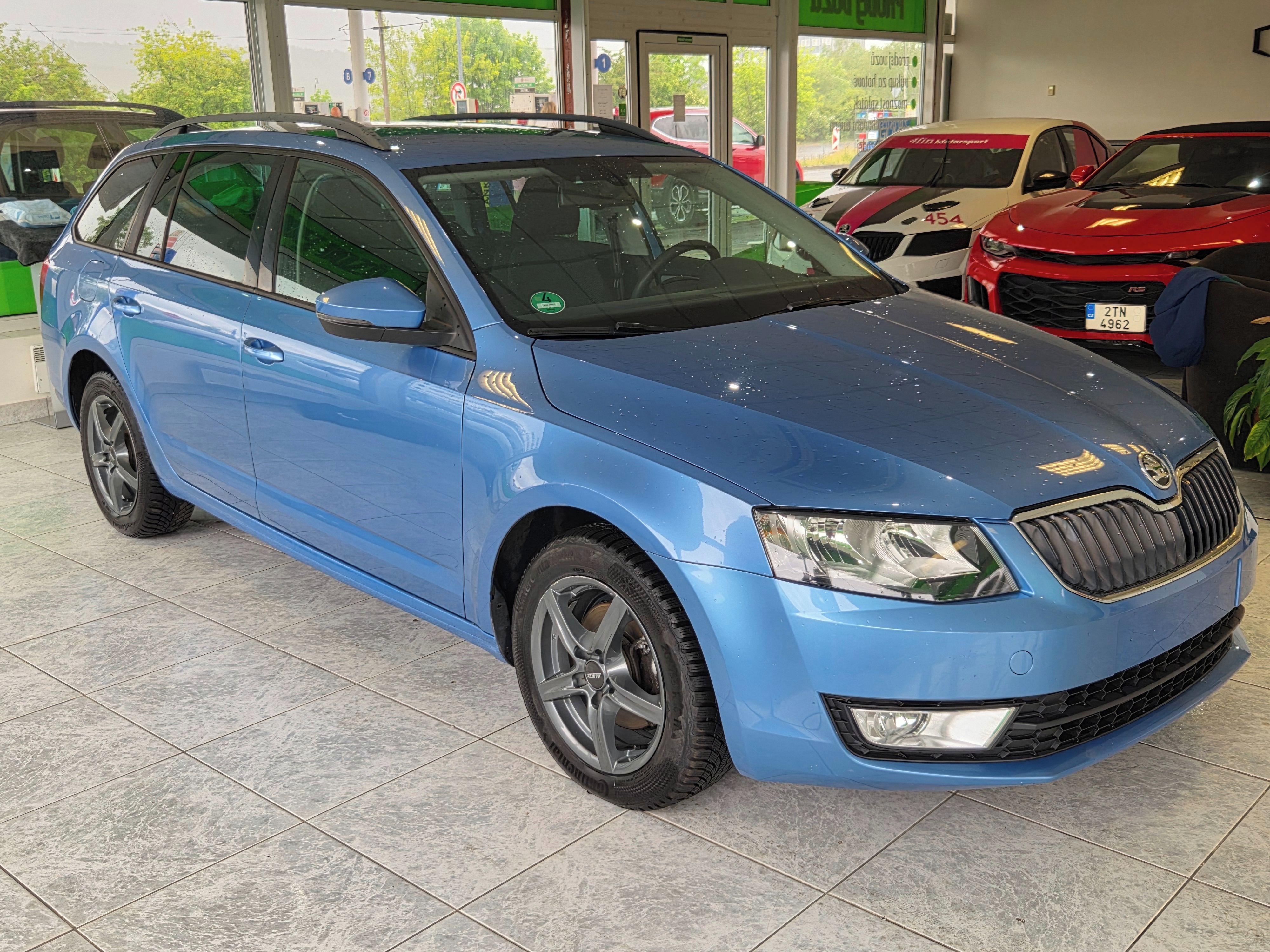 Škoda Octavia, 1.4i - serviska - fotka 6