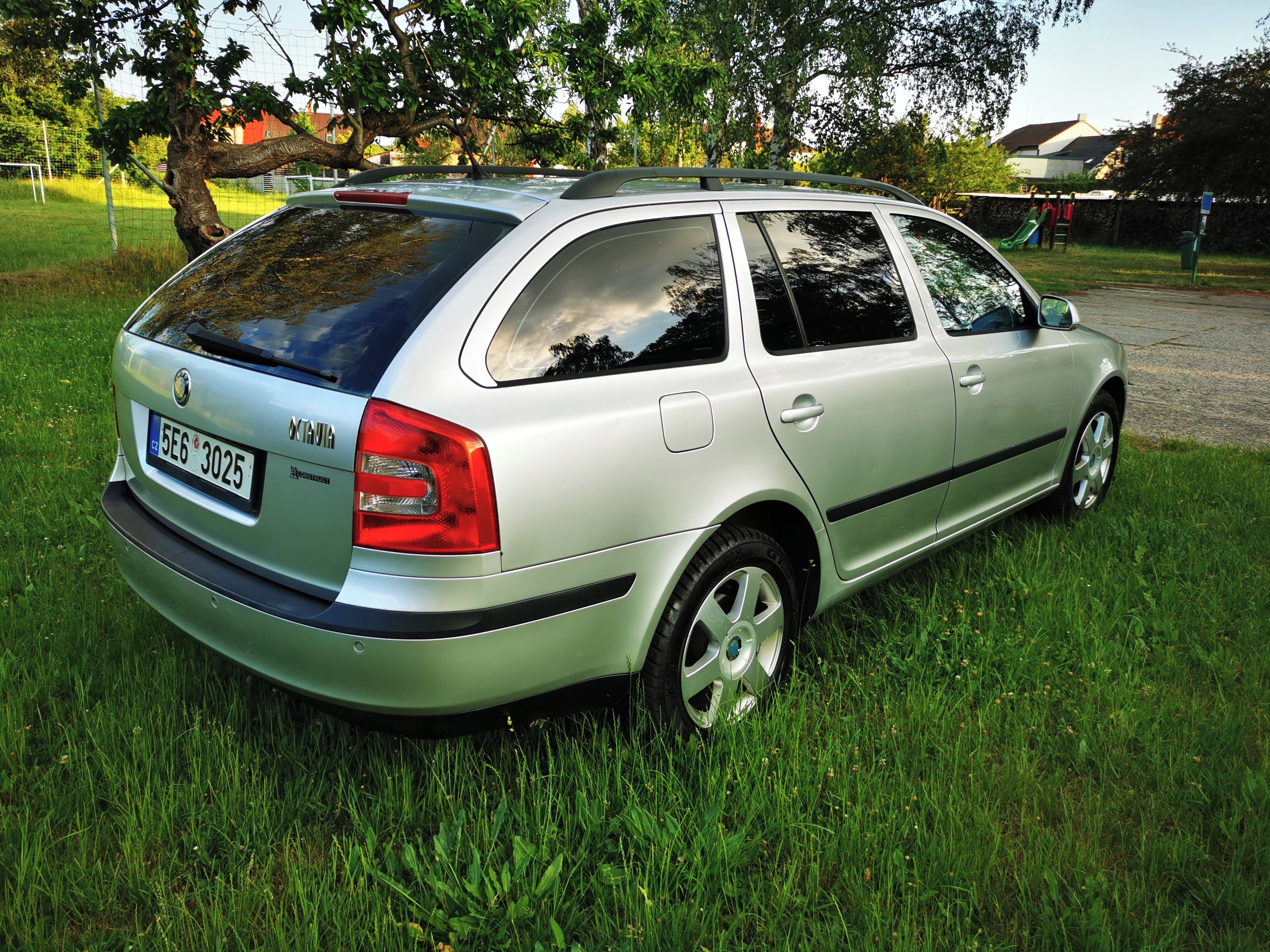 Škoda Octavia, Combi 2.0tdi , nové vstřiky - fotka 3