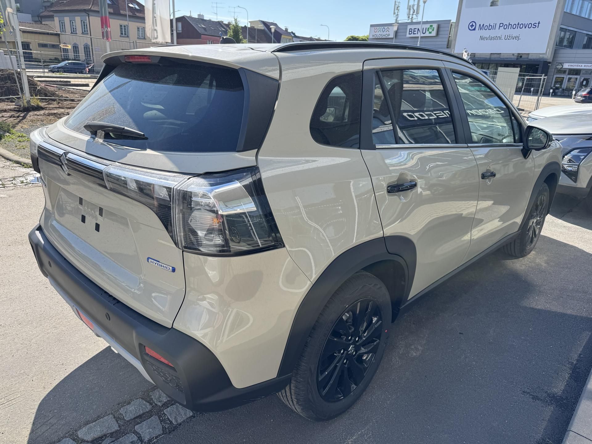Suzuki S-Cross, 1,4 Elegance Black Edition - fotka 3
