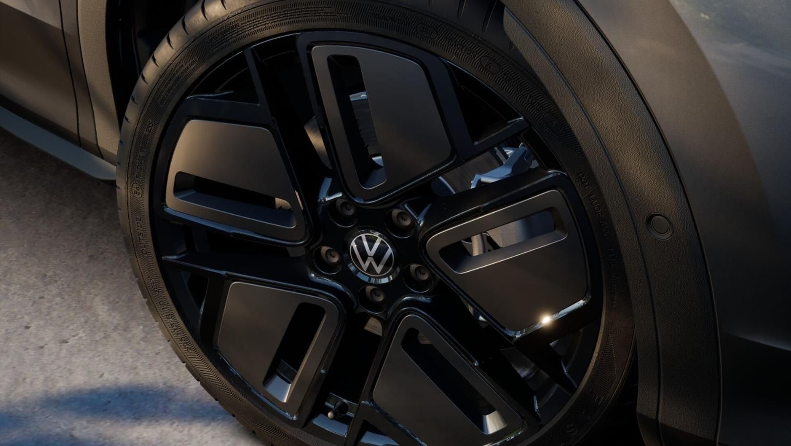Volkswagen T-Roc, R-Line 1,5 eTSI 110 kW 7DSG - fotka 5