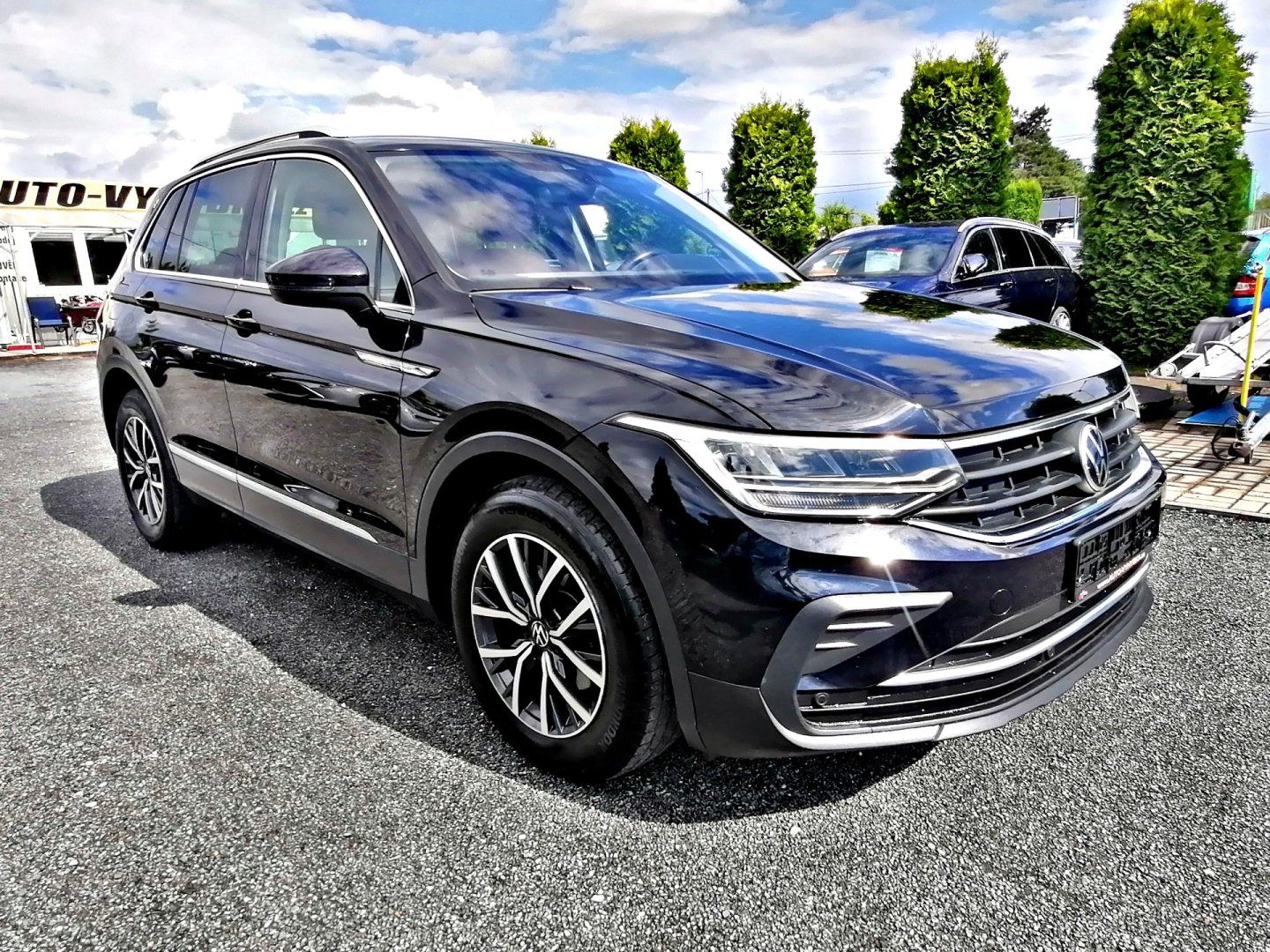 Volkswagen Tiguan, 1.5 TSi Facelift Life ACC LED - fotka 3