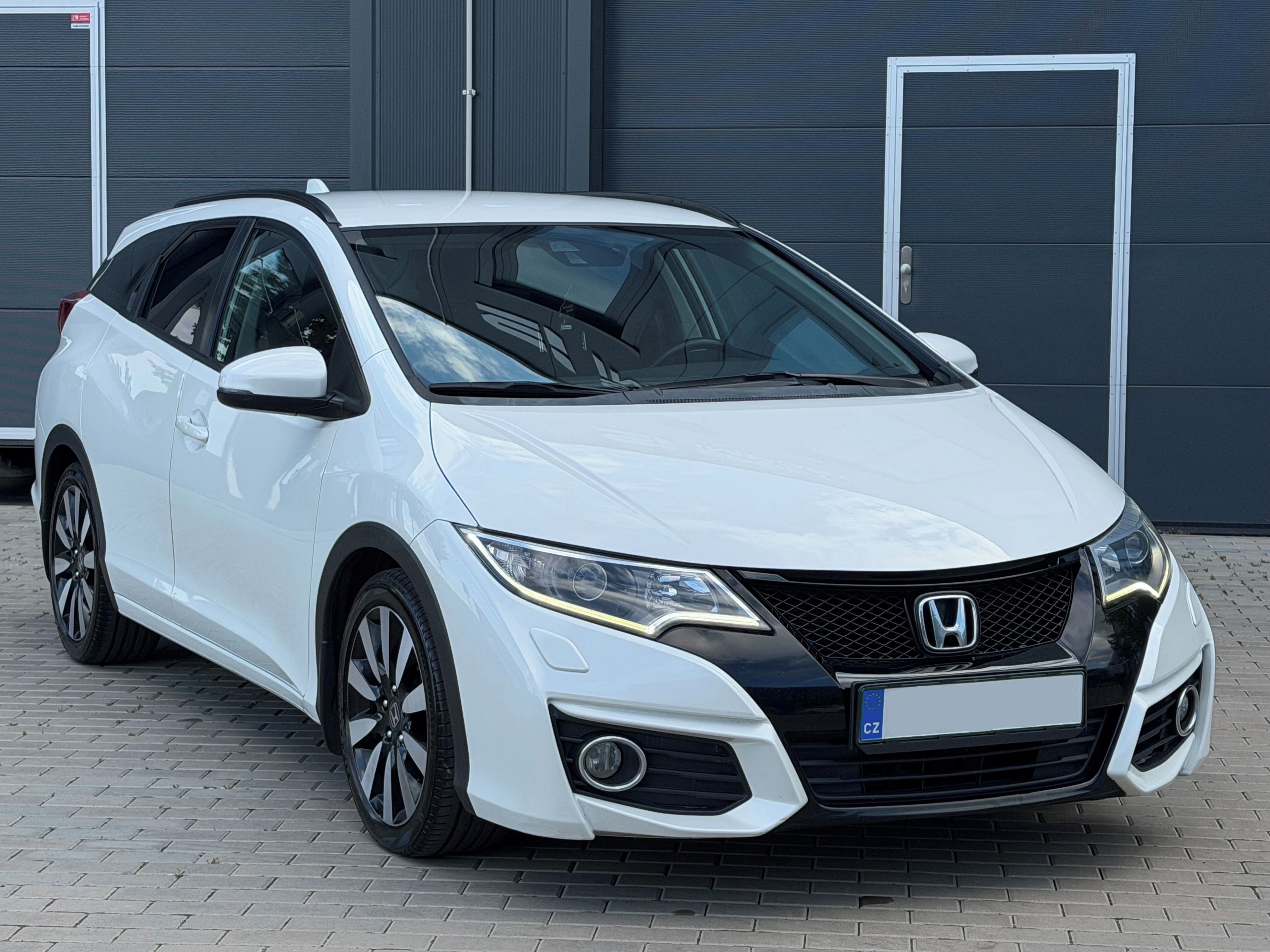 Honda Civic, 1.6 i-DTEC 88KW,Led,Kamera