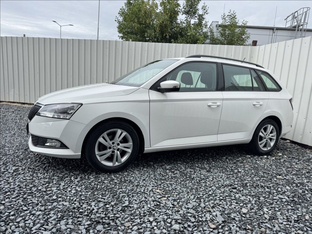 Škoda Fabia, 1,0 TSI DPH tažné 1.maj. ČR - fotka 3
