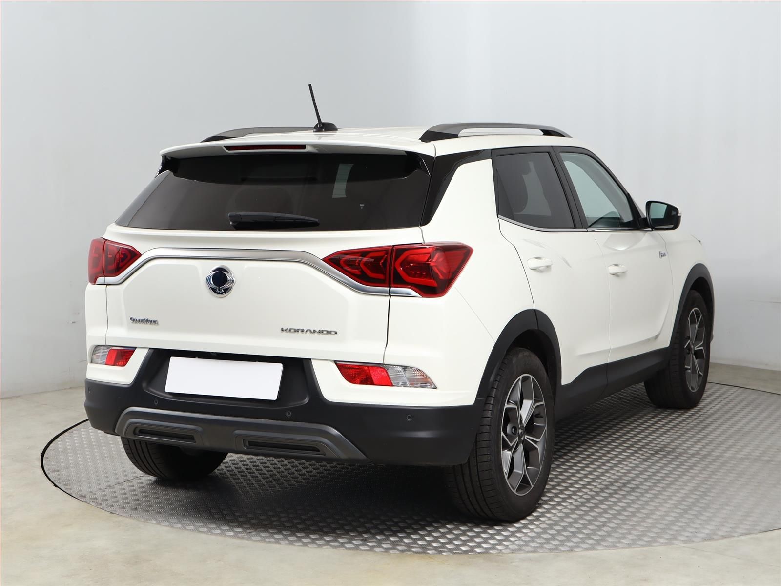 SsangYong Korando, 1.5 T-GDI, Style, Záruka, 4X4 - fotka 5