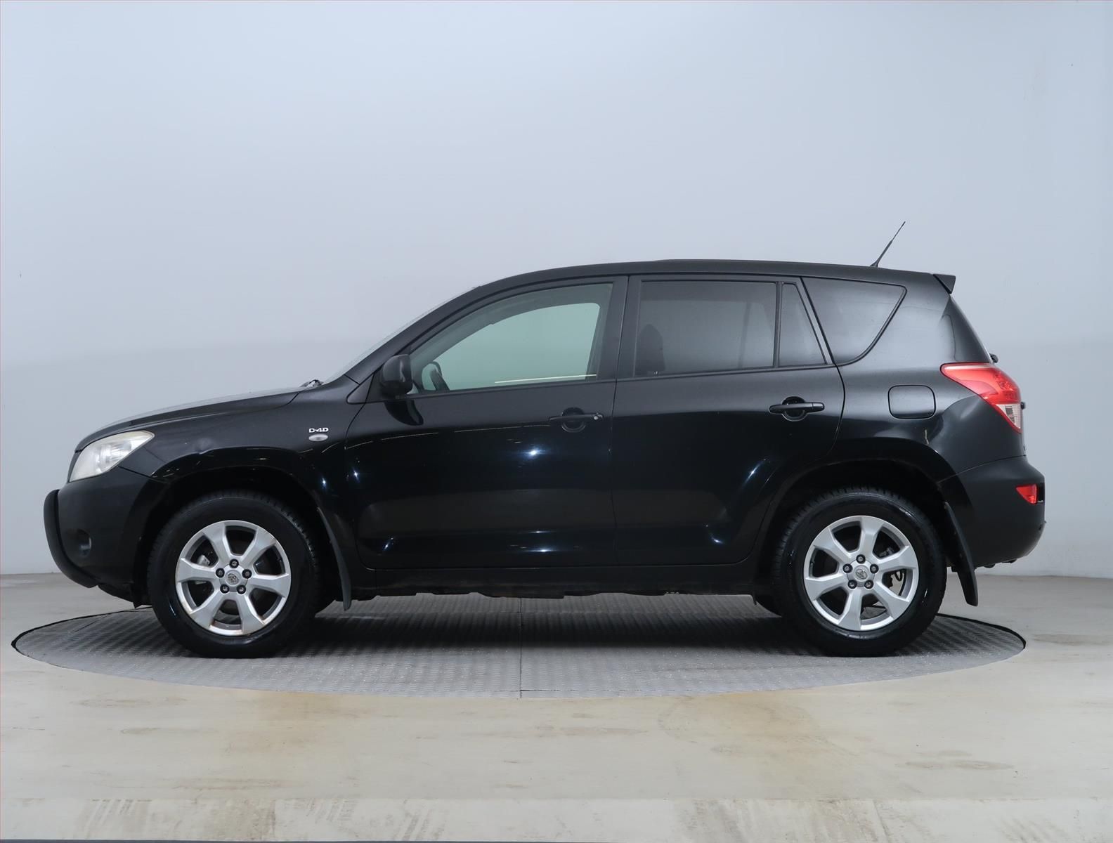 Toyota Rav4, 2.2 D-4D, 4X4 - fotka 3