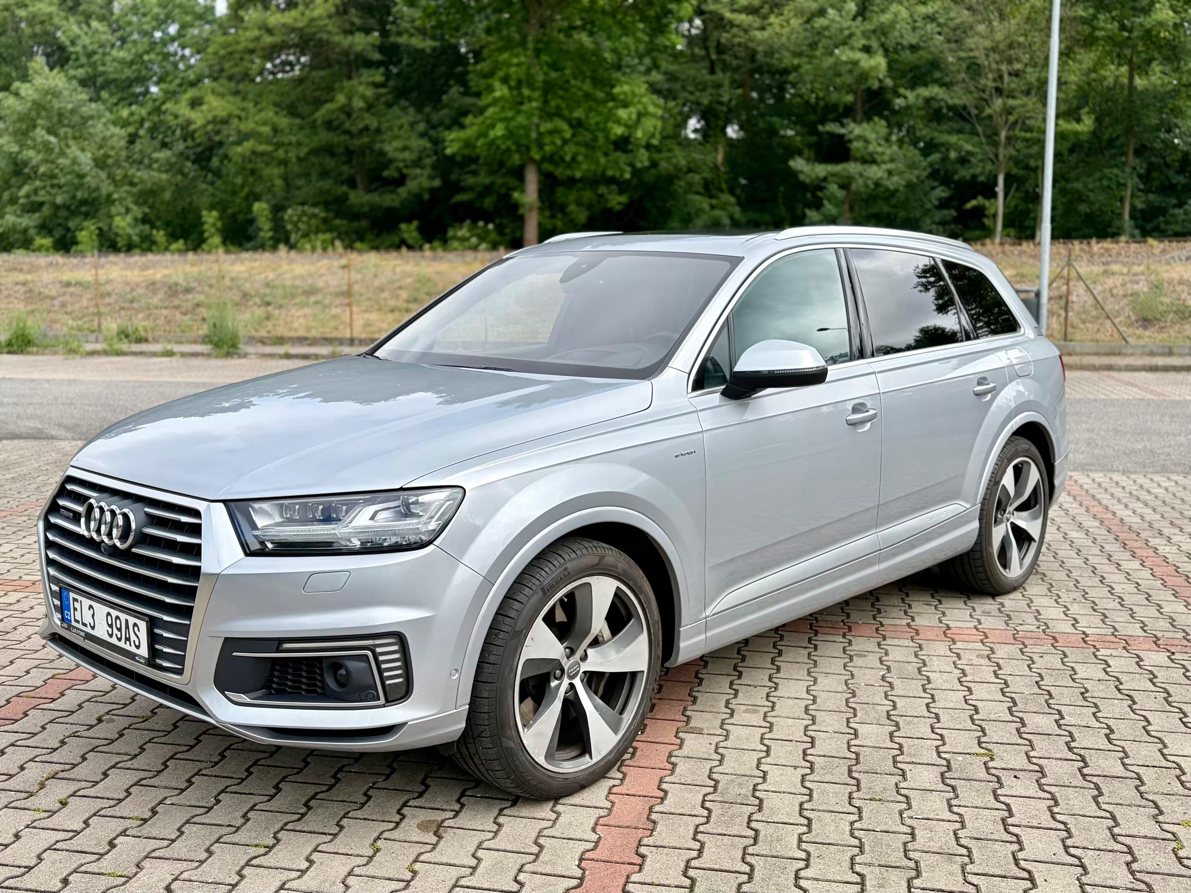 Audi Q7, S line, B&O, Matrix, tažné - fotka 2