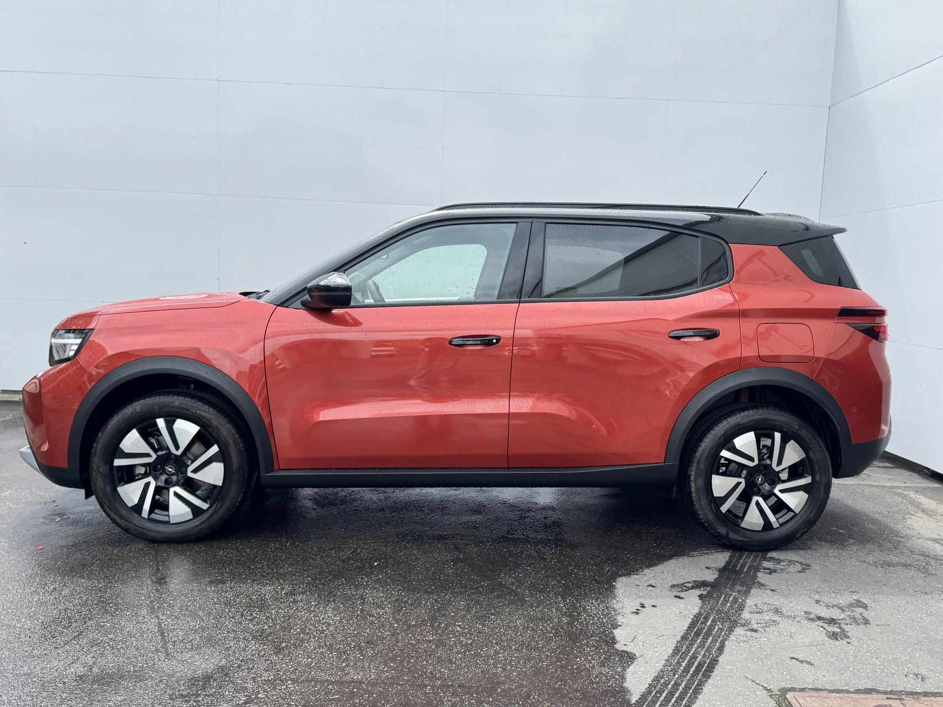 Opel Frontera, GS Hybrid 1,2 TURBO - fotka 3