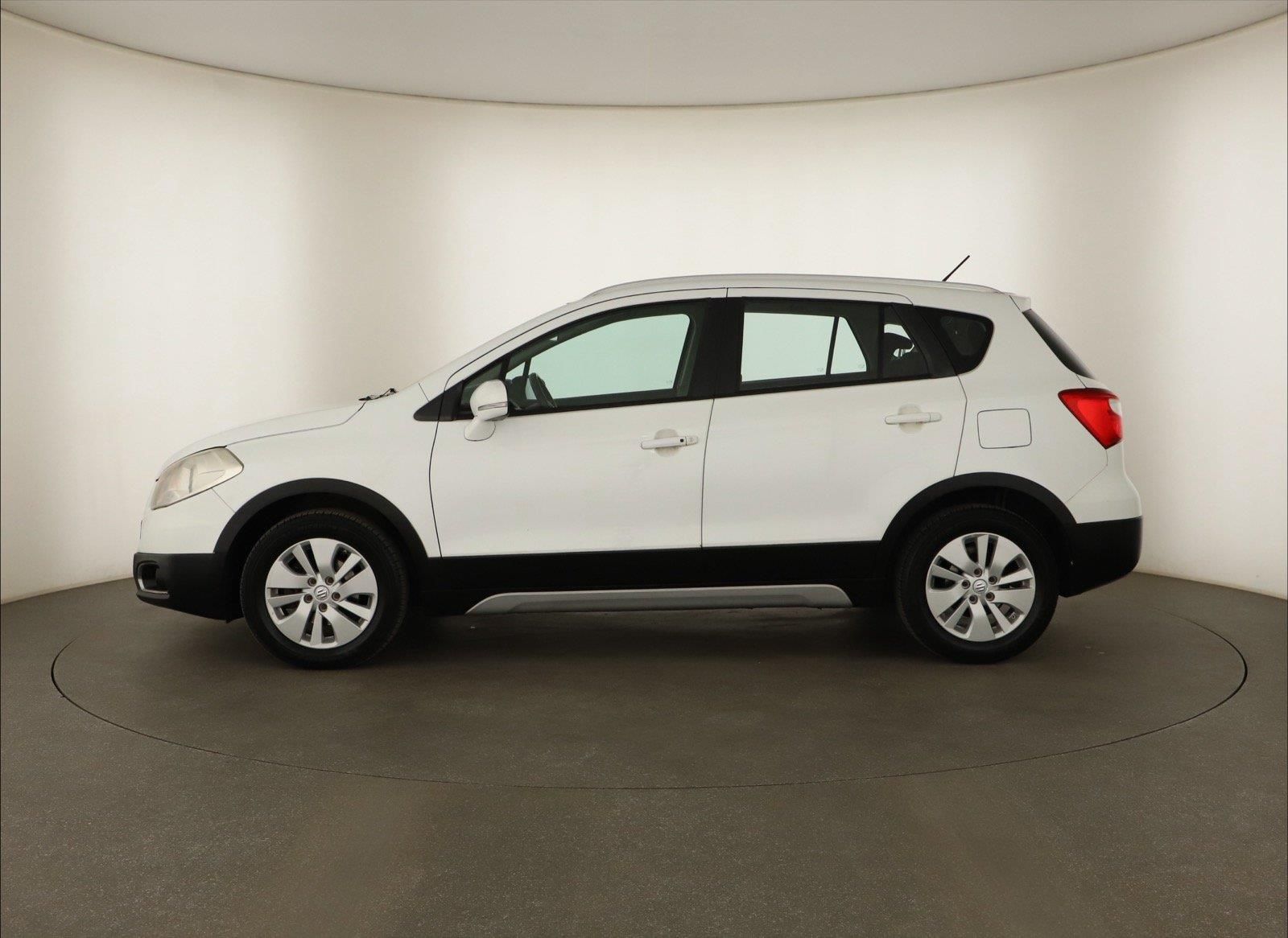 Suzuki SX4 S-Cross, 1.6 DDiS, Serv.kniha - fotka 3