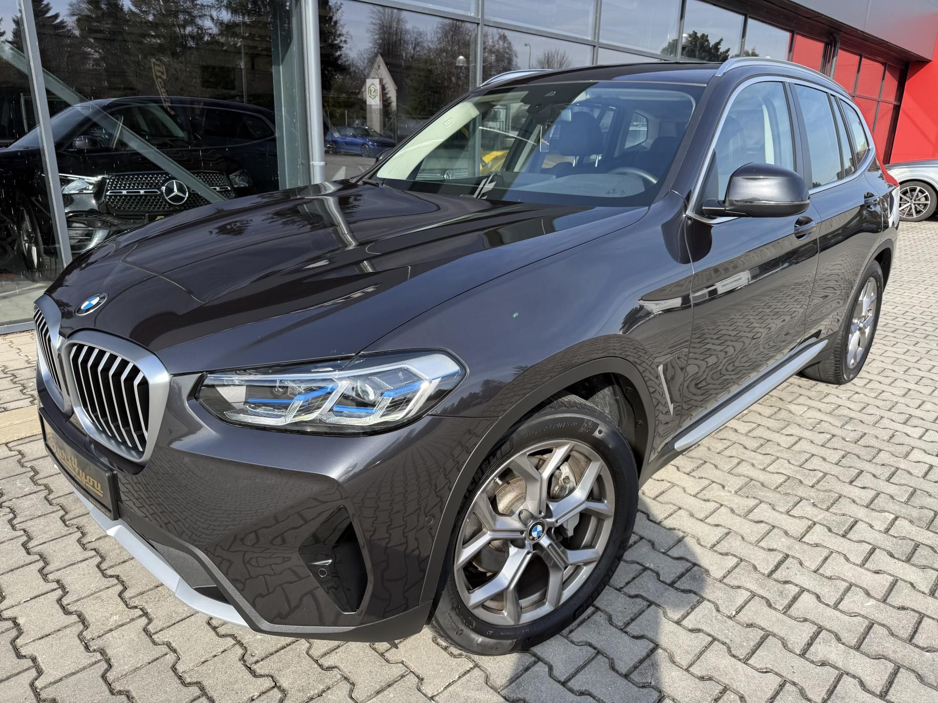 BMW X3, 30XD 210kW LASER PANORAMA CZ!! - fotka 3