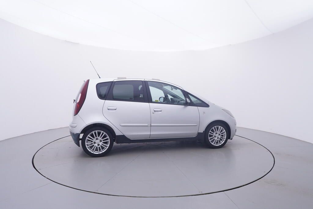Mitsubishi Colt, 1.3 Mivec 70 kW - fotka 6