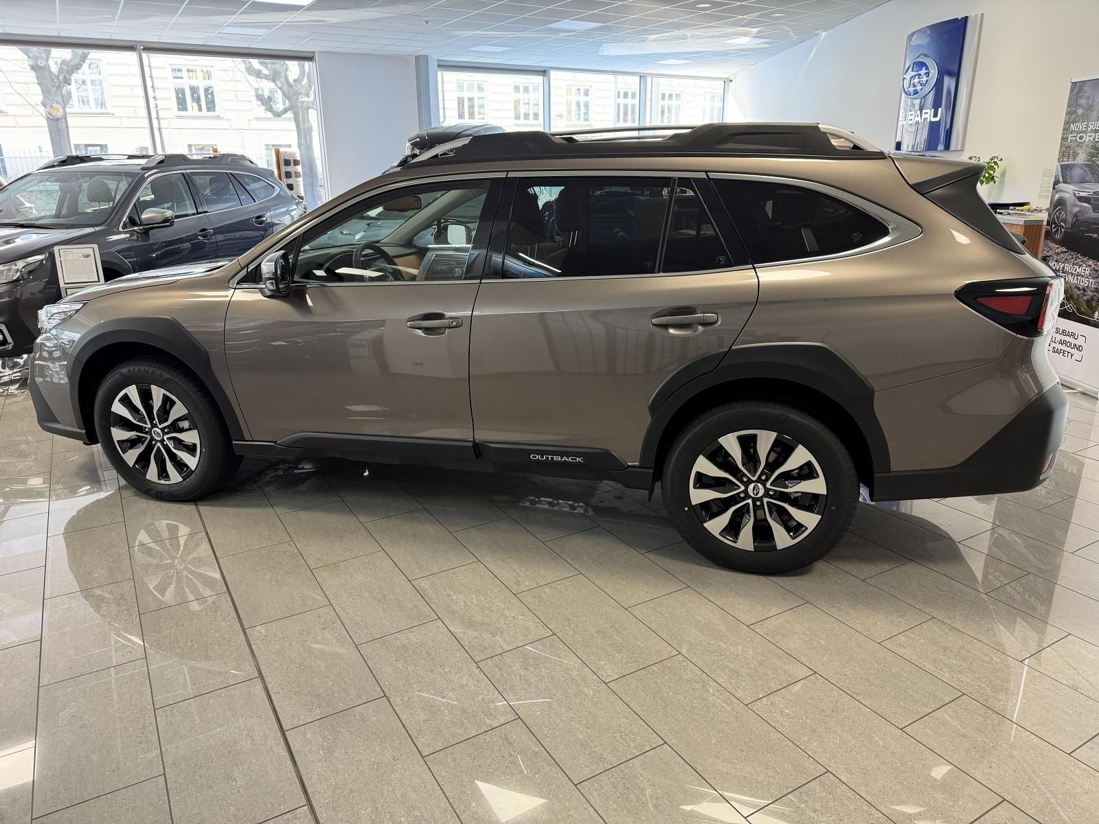 Subaru Outback, 2.5i-T Touring Lineartronic - fotka 2