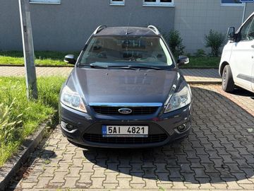 Prodám Ford Focus kombi 1.6