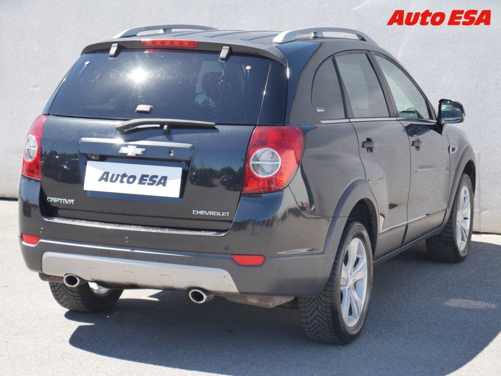 Chevrolet Captiva, 2.4i,ČR - fotka 4