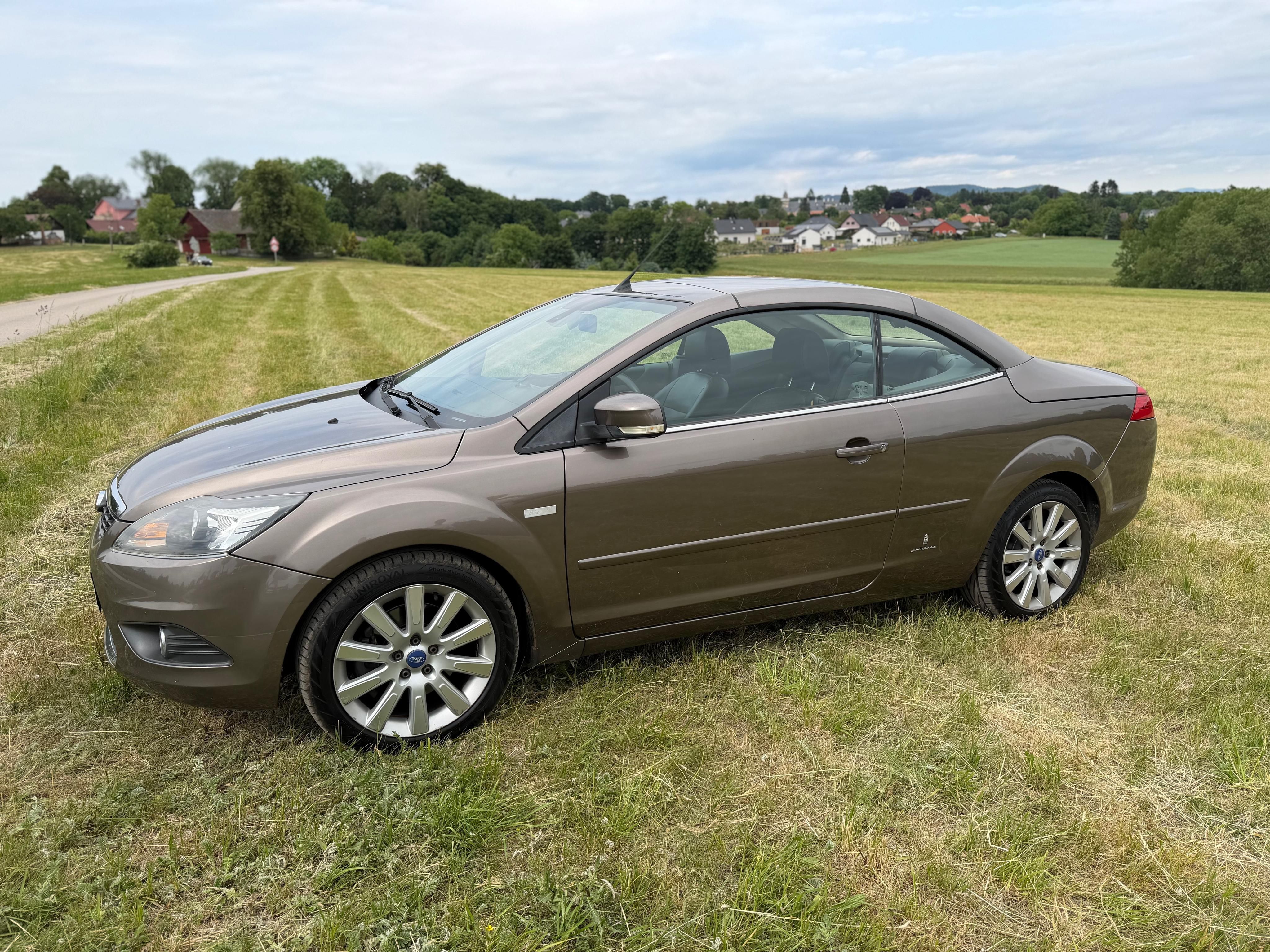 Ford Focus, 2.0 TDCi - fotka 6